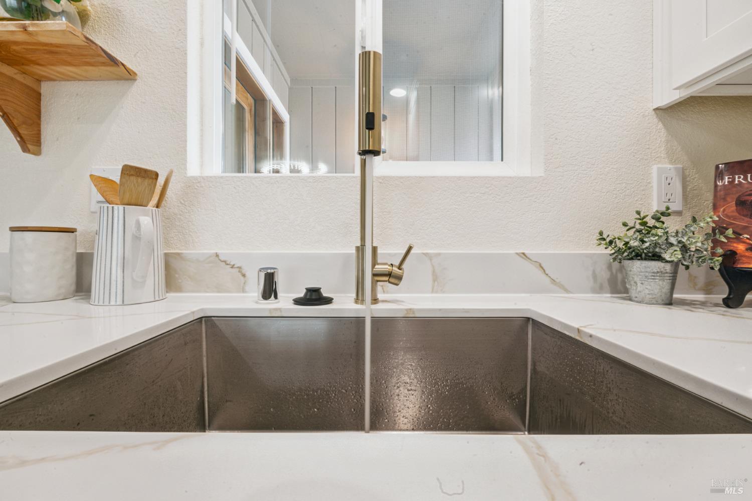 Detail Gallery Image 20 of 60 For 8023 Washington Ave, Sebastopol,  CA 95472 - 4 Beds | 2 Baths