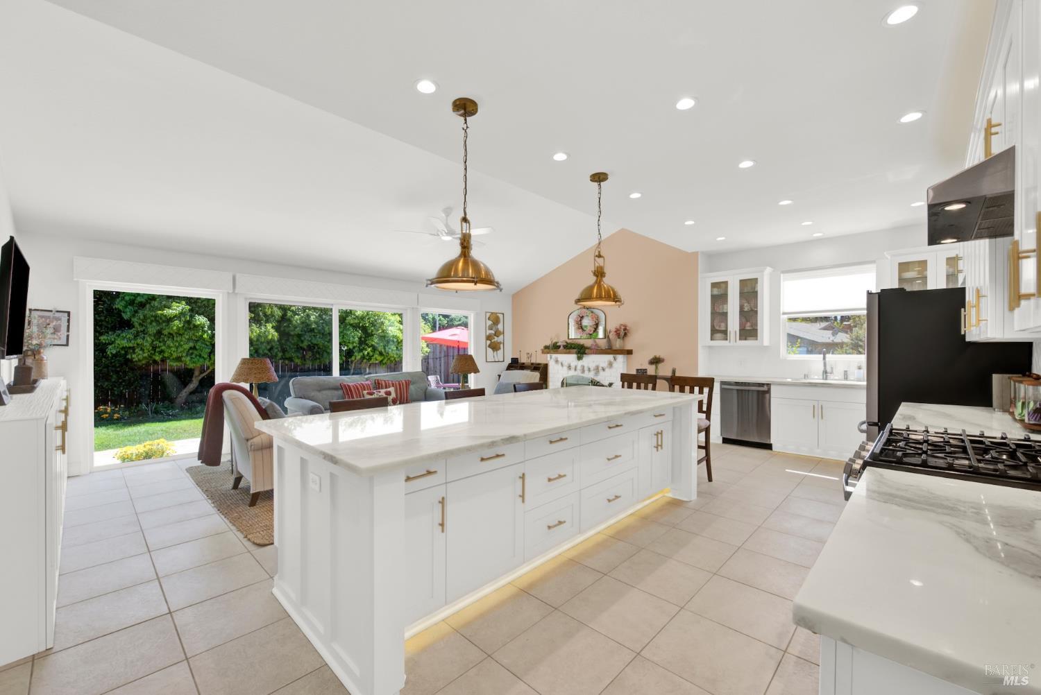 Detail Gallery Image 28 of 91 For 3225 W Pelham Ct, Fairfield,  CA 94534 - 3 Beds | 2 Baths