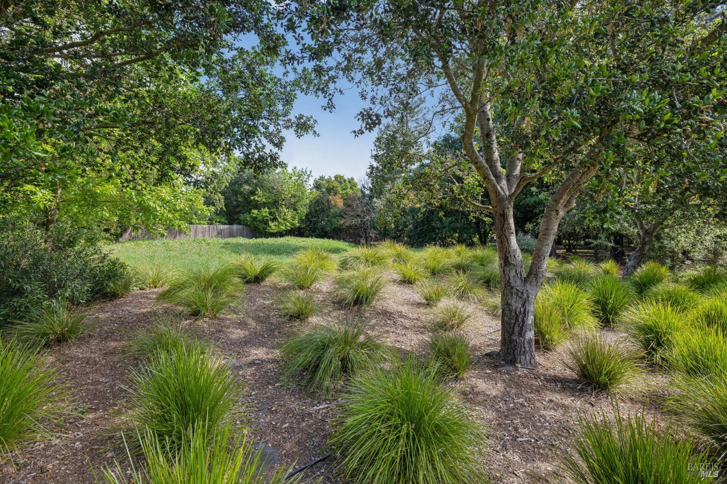Detail Gallery Image 17 of 45 For 1830 E Napa St, Sonoma,  CA 95476 - 4 Beds | 3/1 Baths