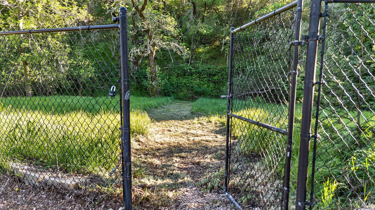 Detail Gallery Image 57 of 69 For 5846 Monte Verde Dr, Santa Rosa,  CA 95409 - 4 Beds | 2/1 Baths