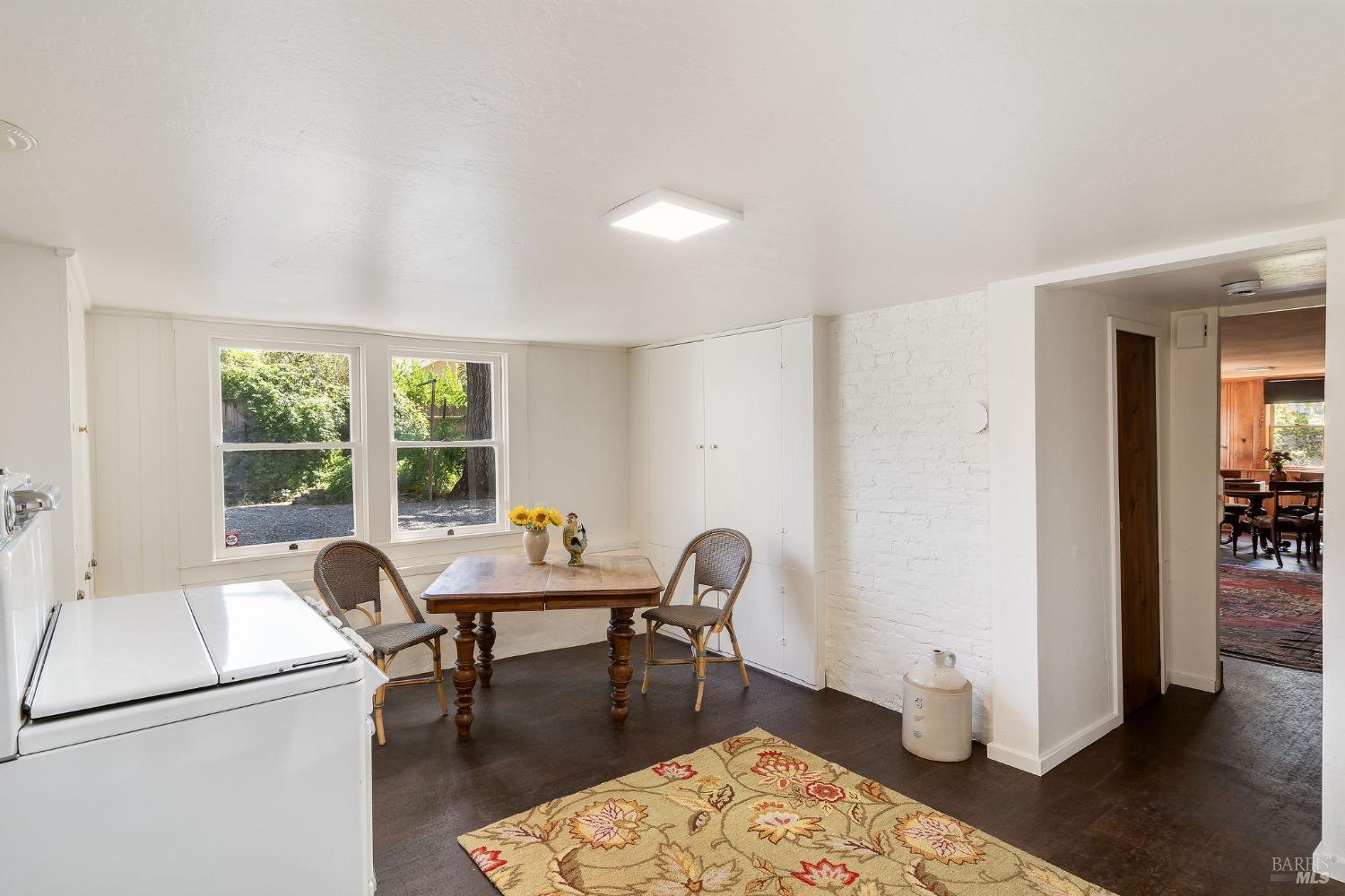 Detail Gallery Image 36 of 72 For 2230 1st St, Napa,  CA 94559 - 5 Beds | 2 Baths