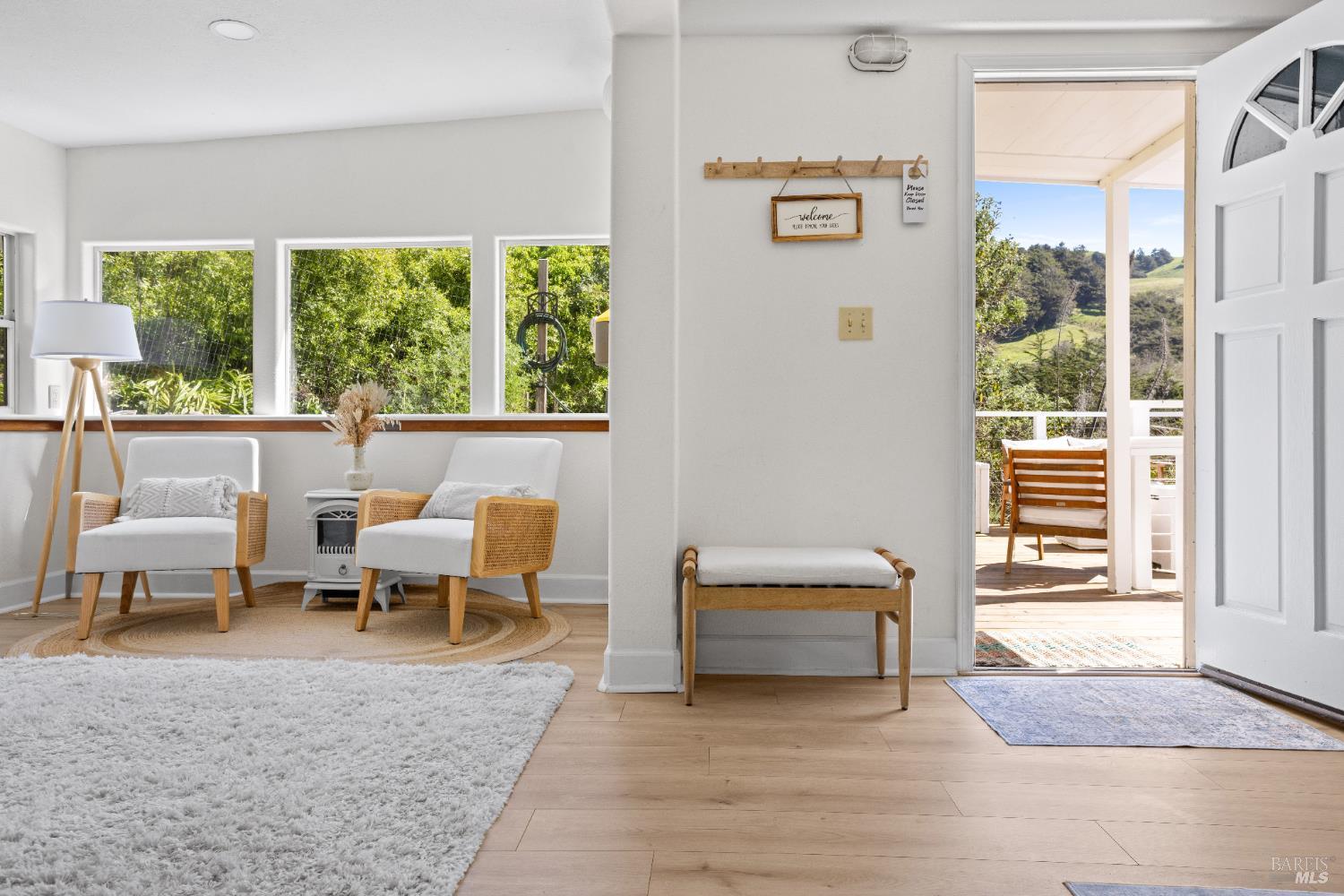 Detail Gallery Image 7 of 65 For 9500 El Camino Aly, Jenner,  CA 95450 - 2 Beds | 2 Baths