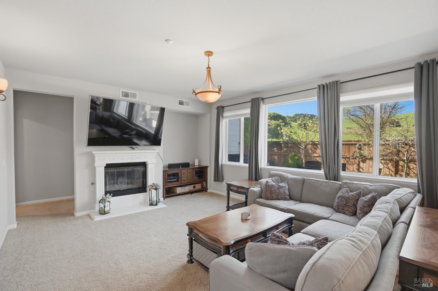 Detail Gallery Image 18 of 50 For 836 Antiquity Dr, Fairfield,  CA 94534 - 4 Beds | 3/1 Baths