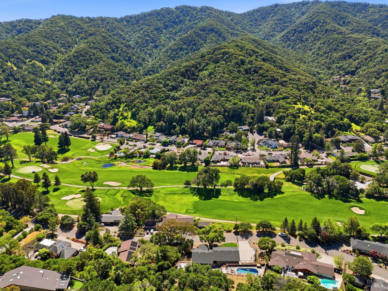 Detail Gallery Image 90 of 93 For 36 Capilano Dr, Novato,  CA 94949 - 5 Beds | 4/1 Baths