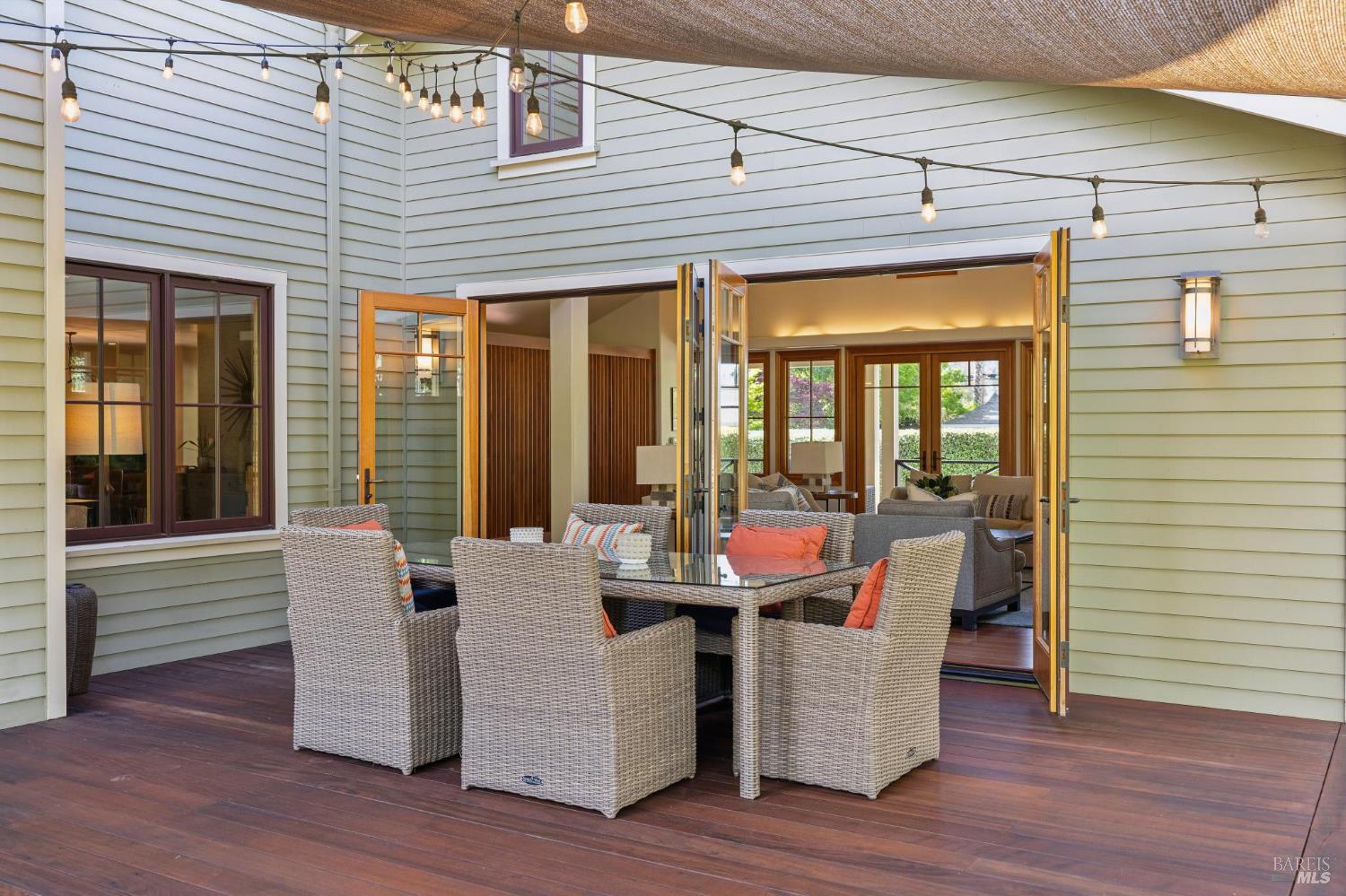 Detail Gallery Image 11 of 45 For 1830 E Napa St, Sonoma,  CA 95476 - 4 Beds | 3/1 Baths