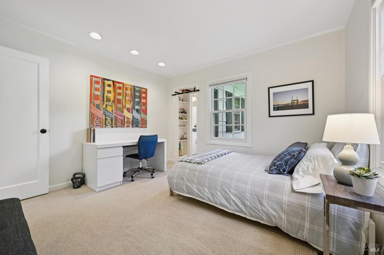 Detail Gallery Image 19 of 56 For 161 Lagunitas Rd, Ross,  CA 94957 - 4 Beds | 3 Baths