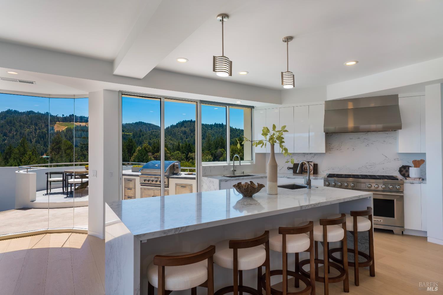 Detail Gallery Image 7 of 48 For 375 Kortum Canyon Rd, Calistoga,  CA 94515 - 4 Beds | 4/2 Baths