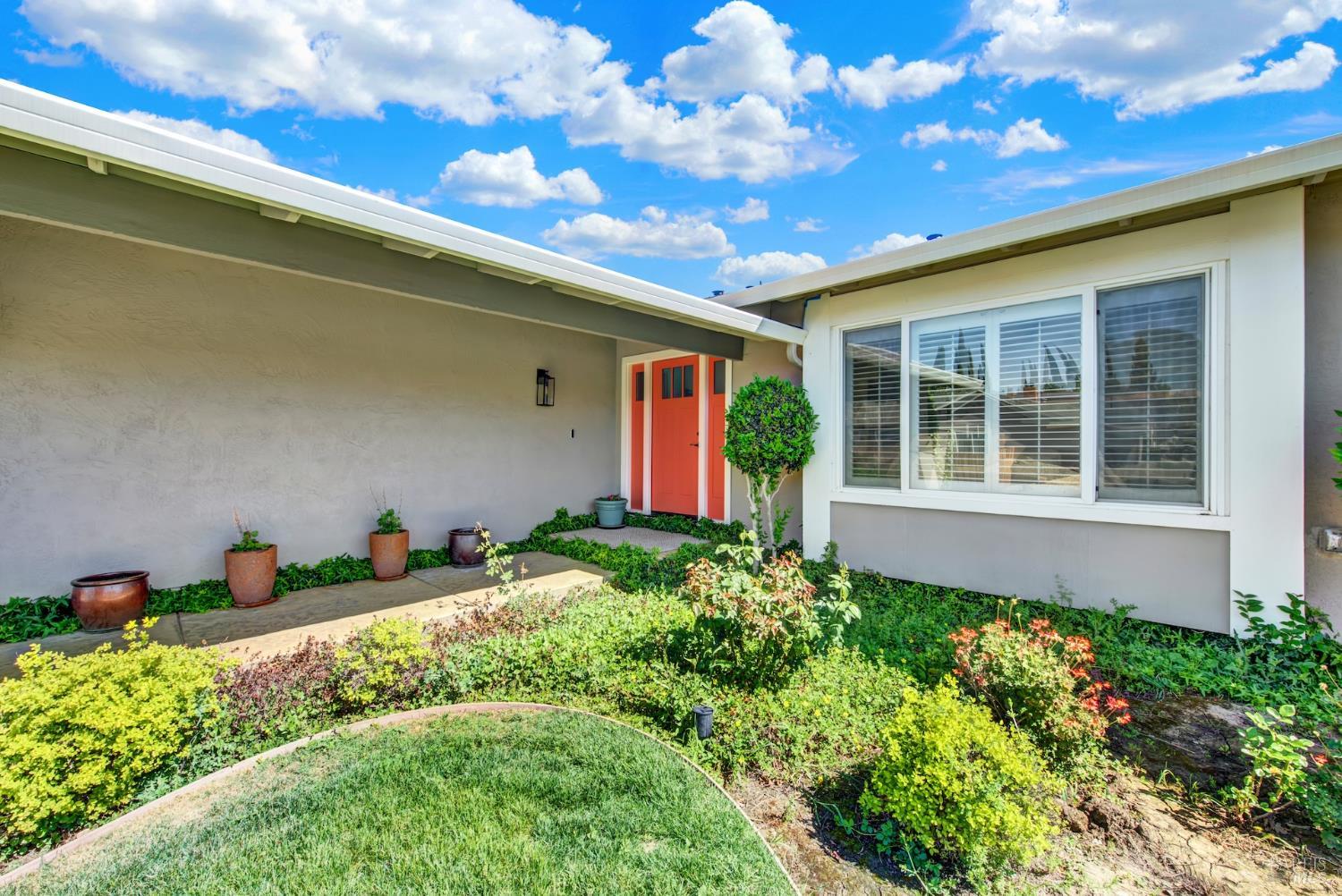 Detail Gallery Image 13 of 91 For 3225 W Pelham Ct, Fairfield,  CA 94534 - 3 Beds | 2 Baths