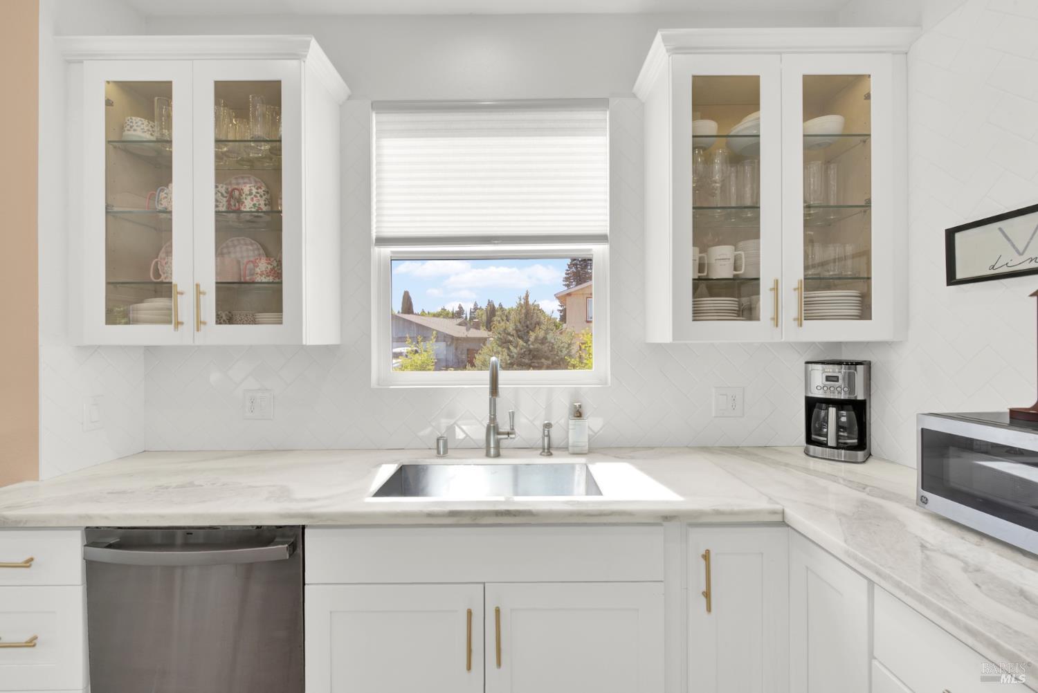 Detail Gallery Image 43 of 91 For 3225 W Pelham Ct, Fairfield,  CA 94534 - 3 Beds | 2 Baths