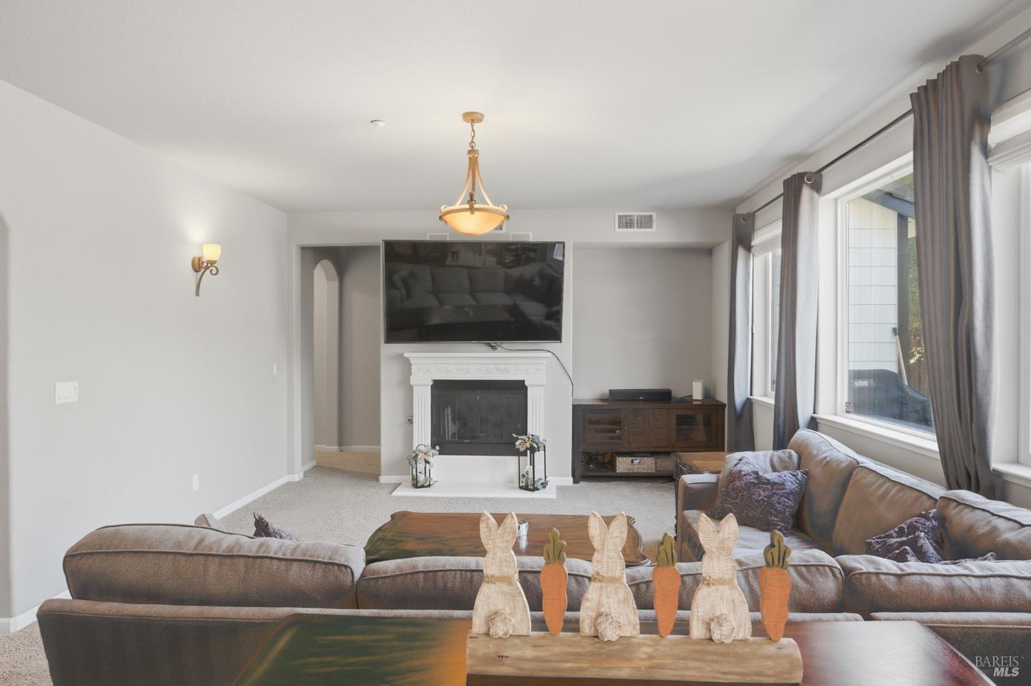 Detail Gallery Image 17 of 50 For 836 Antiquity Dr, Fairfield,  CA 94534 - 4 Beds | 3/1 Baths