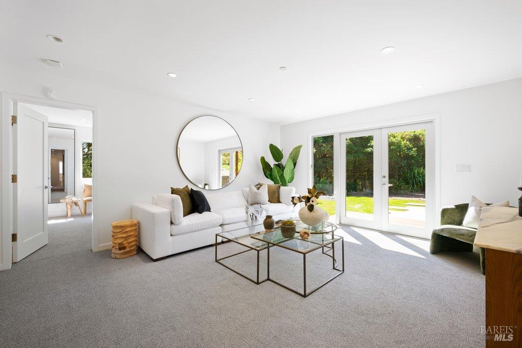 Detail Gallery Image 42 of 89 For 103 Reed Ranch Rd, Tiburon,  CA 94920 - 5 Beds | 4 Baths