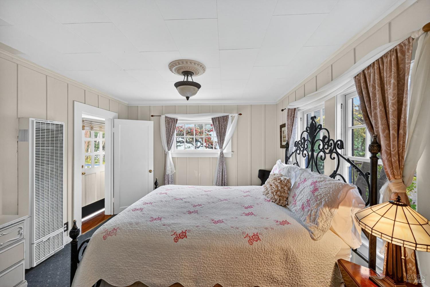 Detail Gallery Image 32 of 46 For 620 El Salto Dr, Capitola,  CA 95010 - 14 Beds | 11/1 Baths