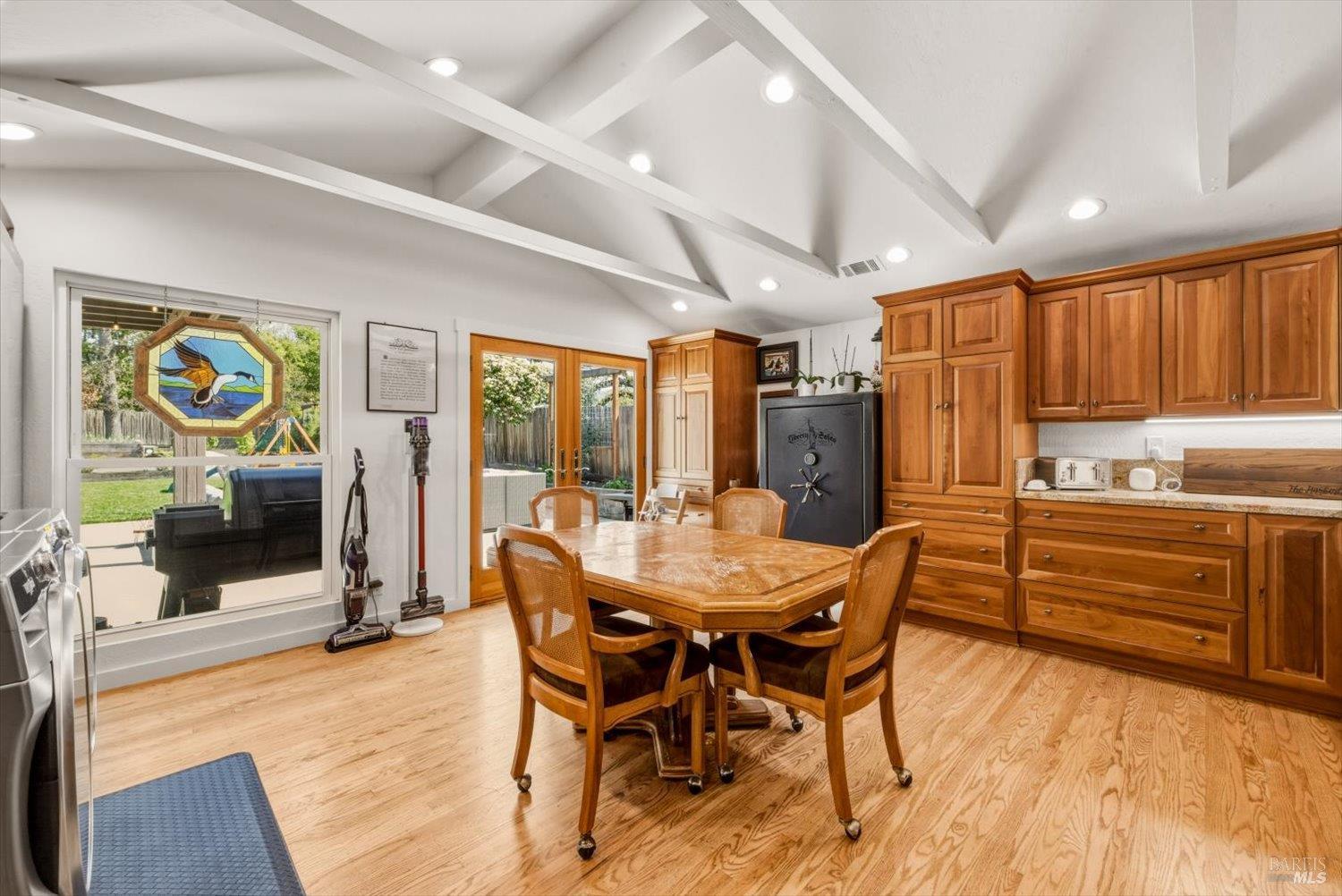 Detail Gallery Image 20 of 80 For 1038 Lorraine Dr, Napa,  CA 94558 - 4 Beds | 2 Baths