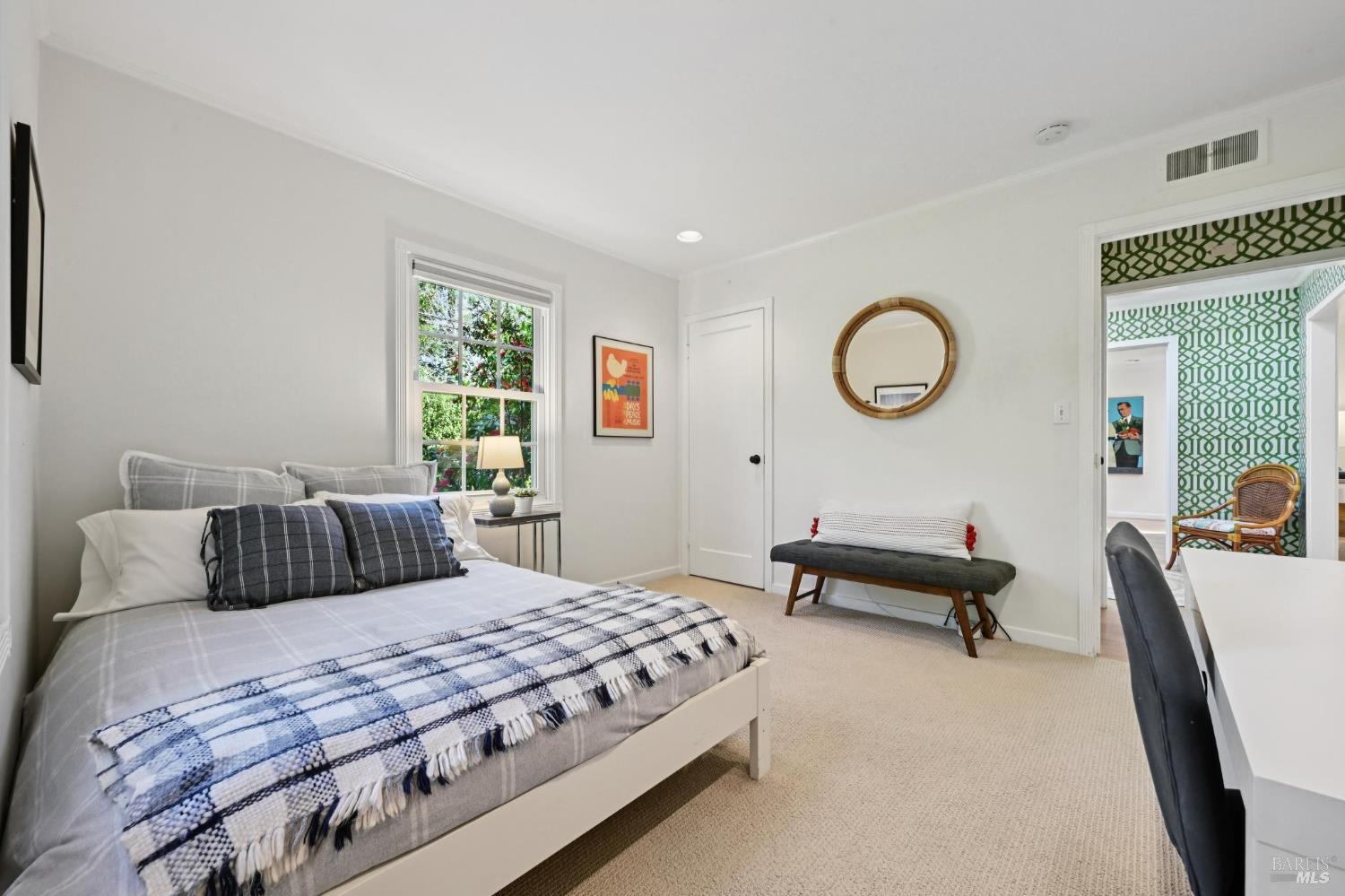 Detail Gallery Image 27 of 56 For 161 Lagunitas Rd, Ross,  CA 94957 - 4 Beds | 3 Baths