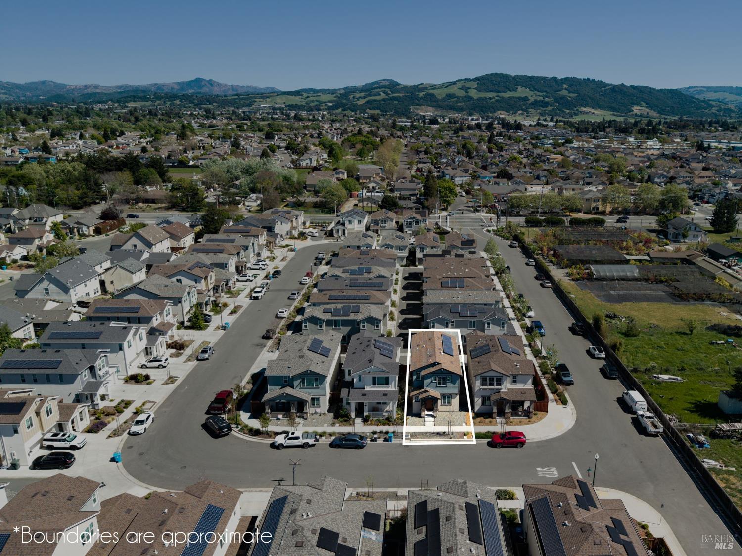 Detail Gallery Image 41 of 46 For 2782 Bella Cir, Santa Rosa,  CA 95407 - 3 Beds | 2/1 Baths