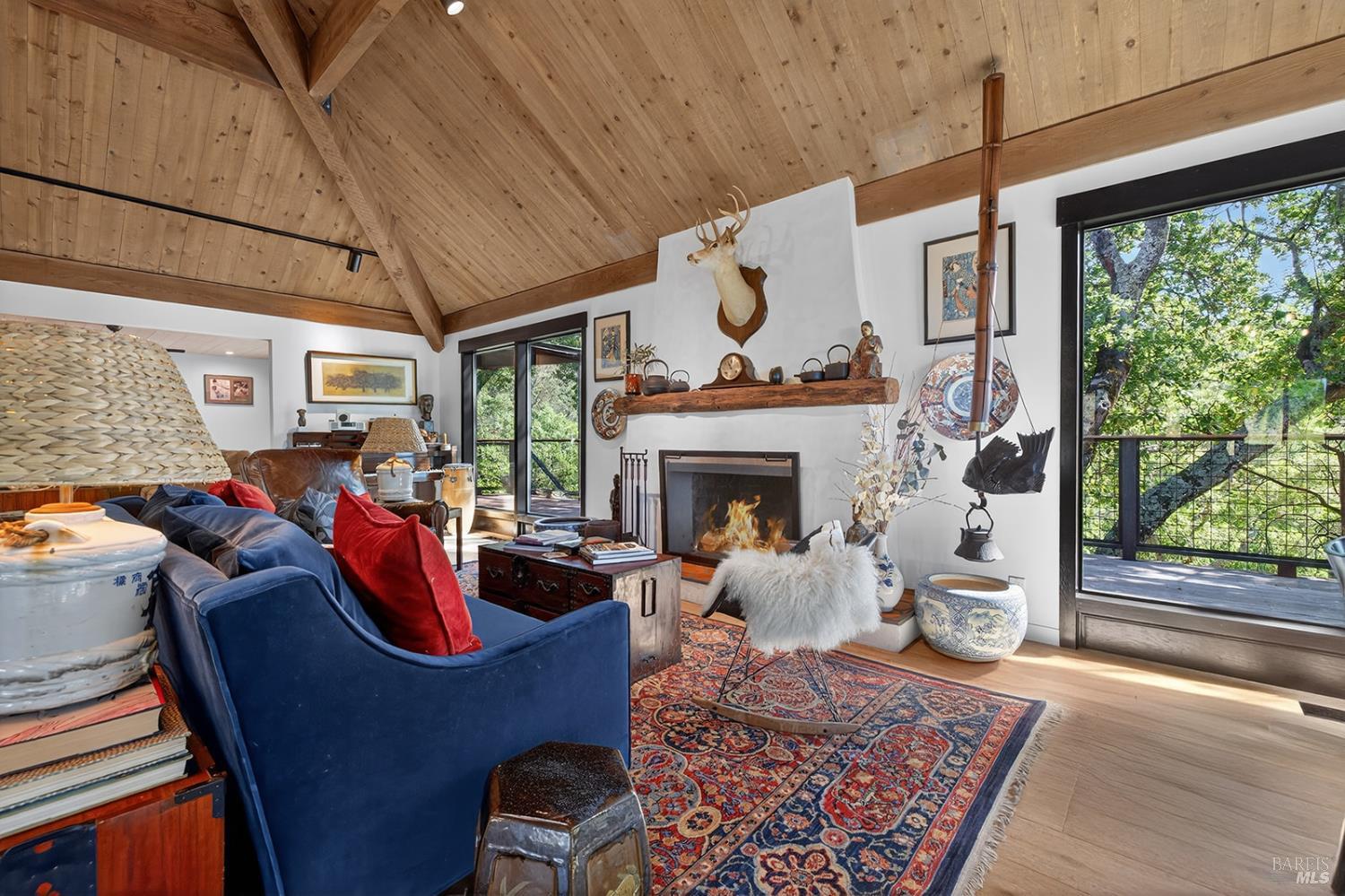 Detail Gallery Image 13 of 71 For 3662 Lovall Valley Rd, Sonoma,  CA 95476 - 3 Beds | 2 Baths