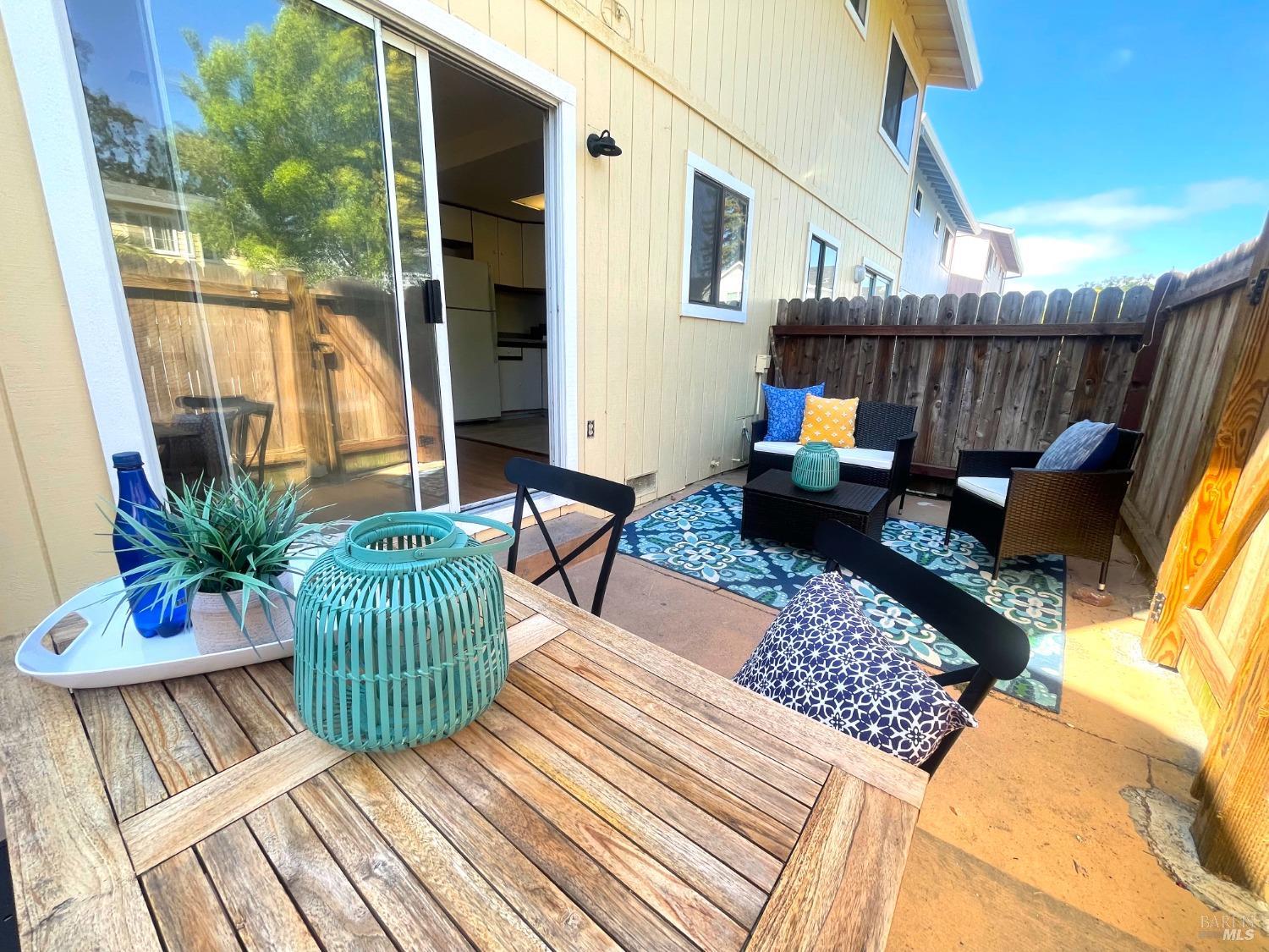 Detail Gallery Image 14 of 36 For 1422 N Oak St, Calistoga,  CA 94515 - 3 Beds | 2 Baths