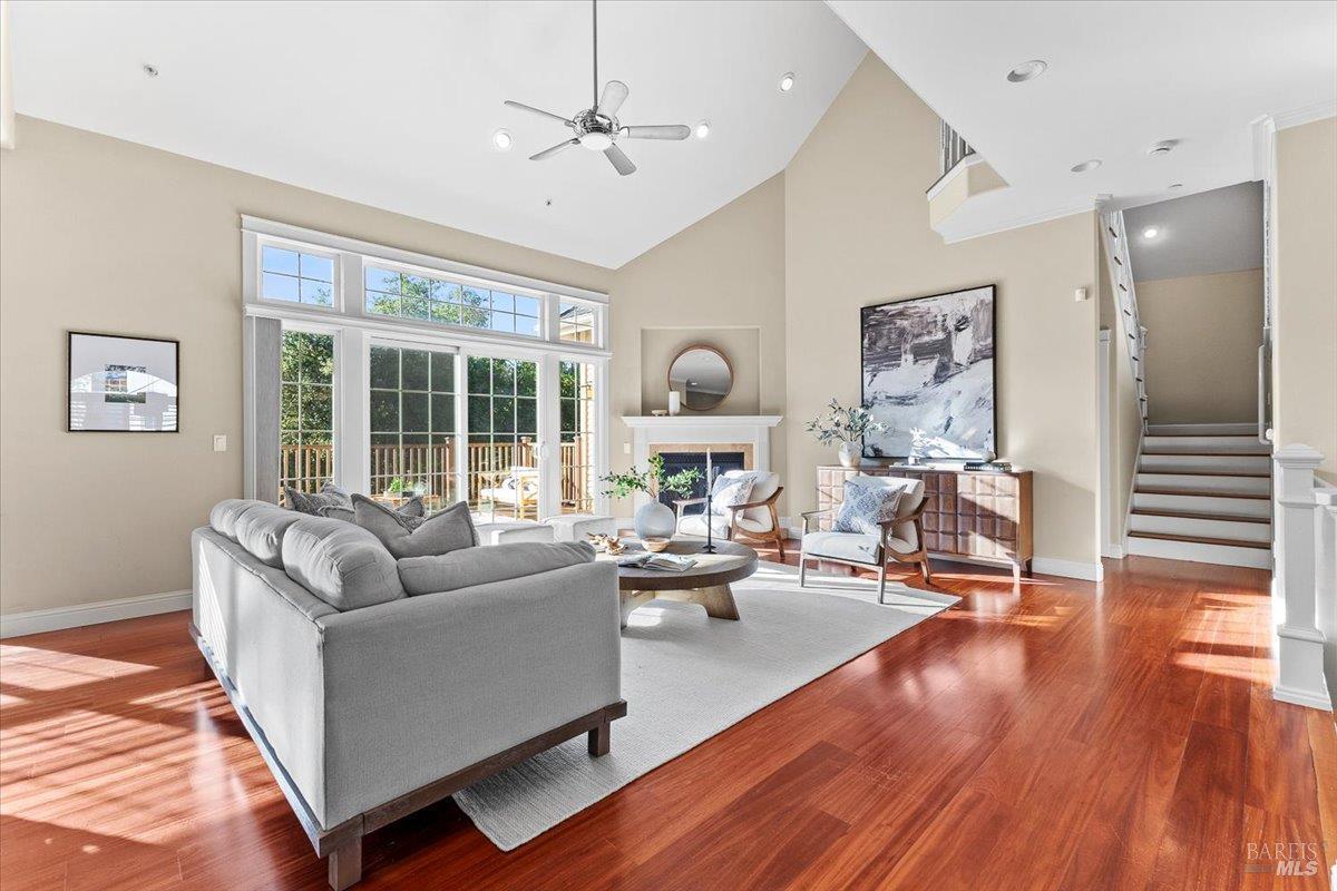 Detail Gallery Image 7 of 60 For 134 Moonlight Dr, Healdsburg,  CA 95448 - 4 Beds | 3/1 Baths