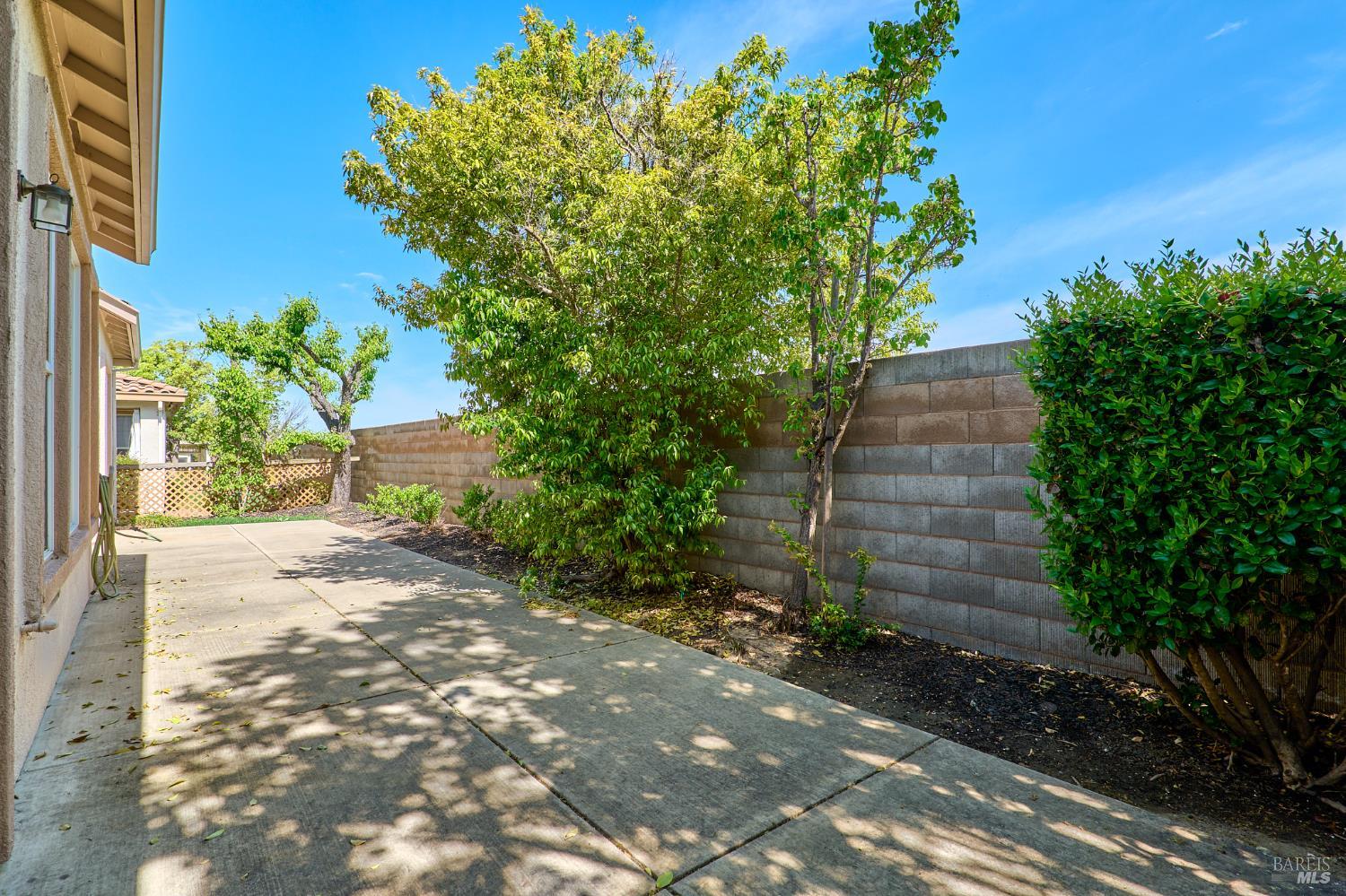 Detail Gallery Image 38 of 39 For 604 American Falls Dr, Rio Vista,  CA 94571 - 3 Beds | 3/1 Baths