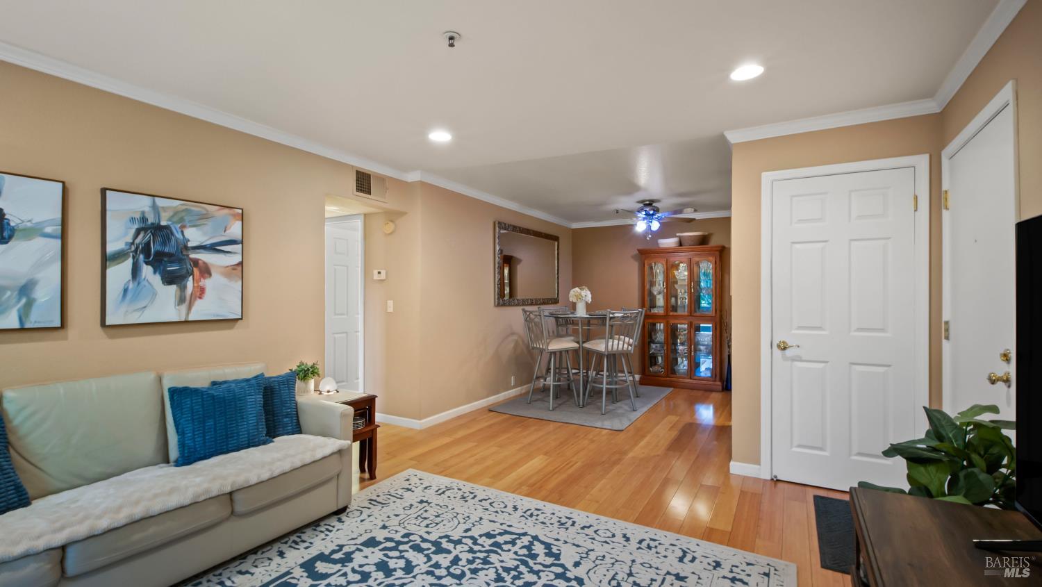 Detail Gallery Image 7 of 36 For 630 Arcadia Dr, Vacaville,  CA 95687 - 2 Beds | 1 Baths