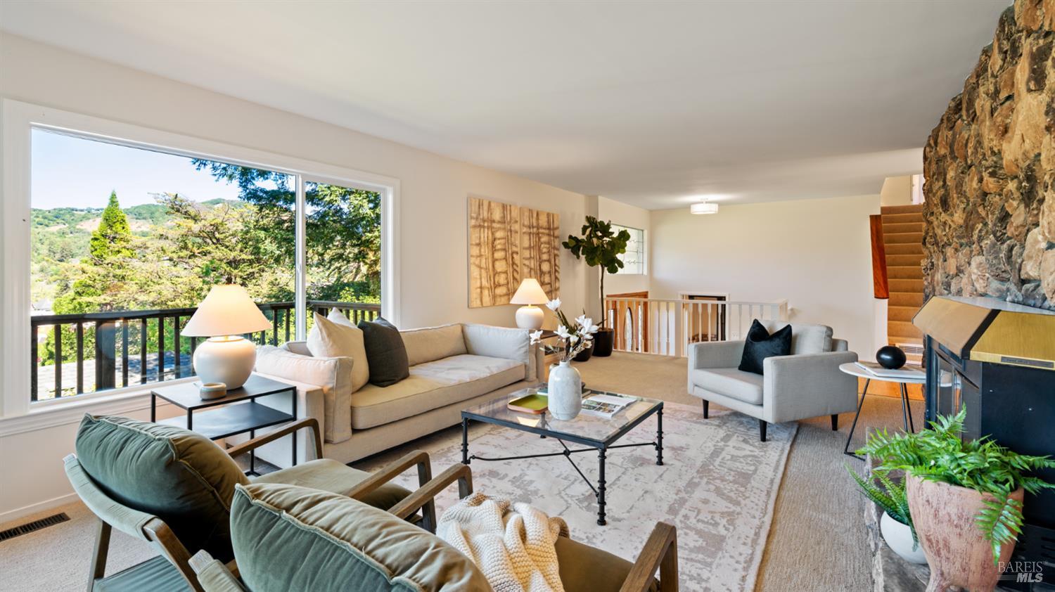 Detail Gallery Image 7 of 77 For 5 Viox Way, San Rafael,  CA 94901 - 4 Beds | 3/1 Baths