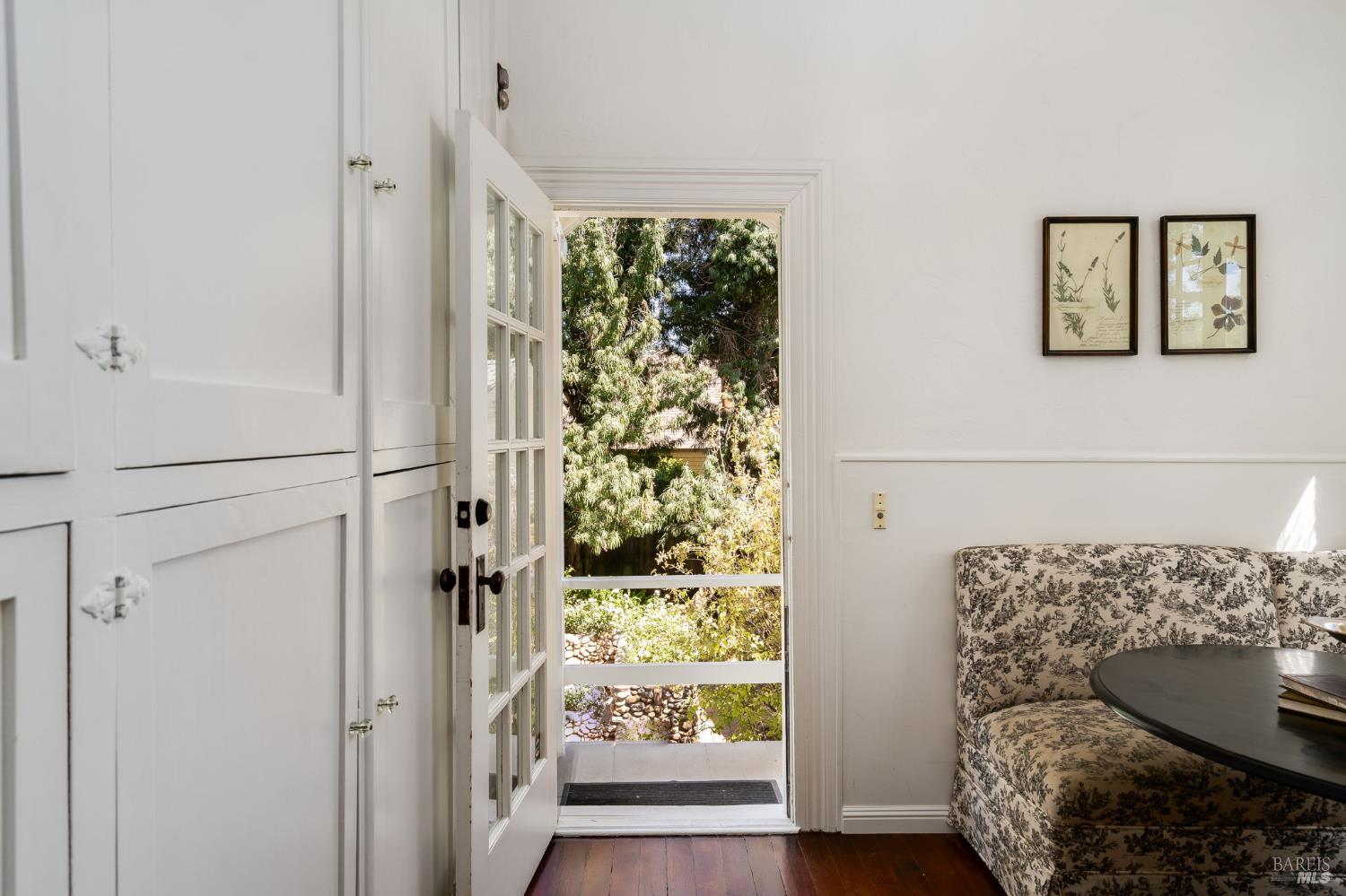 Detail Gallery Image 31 of 72 For 2230 1st St, Napa,  CA 94559 - 5 Beds | 2 Baths