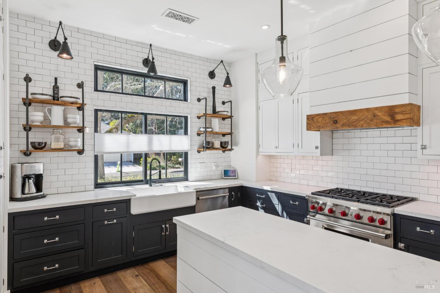 Detail Gallery Image 13 of 82 For 1810 Quail Ct, Saint Helena,  CA 94574 - 4 Beds | 3 Baths