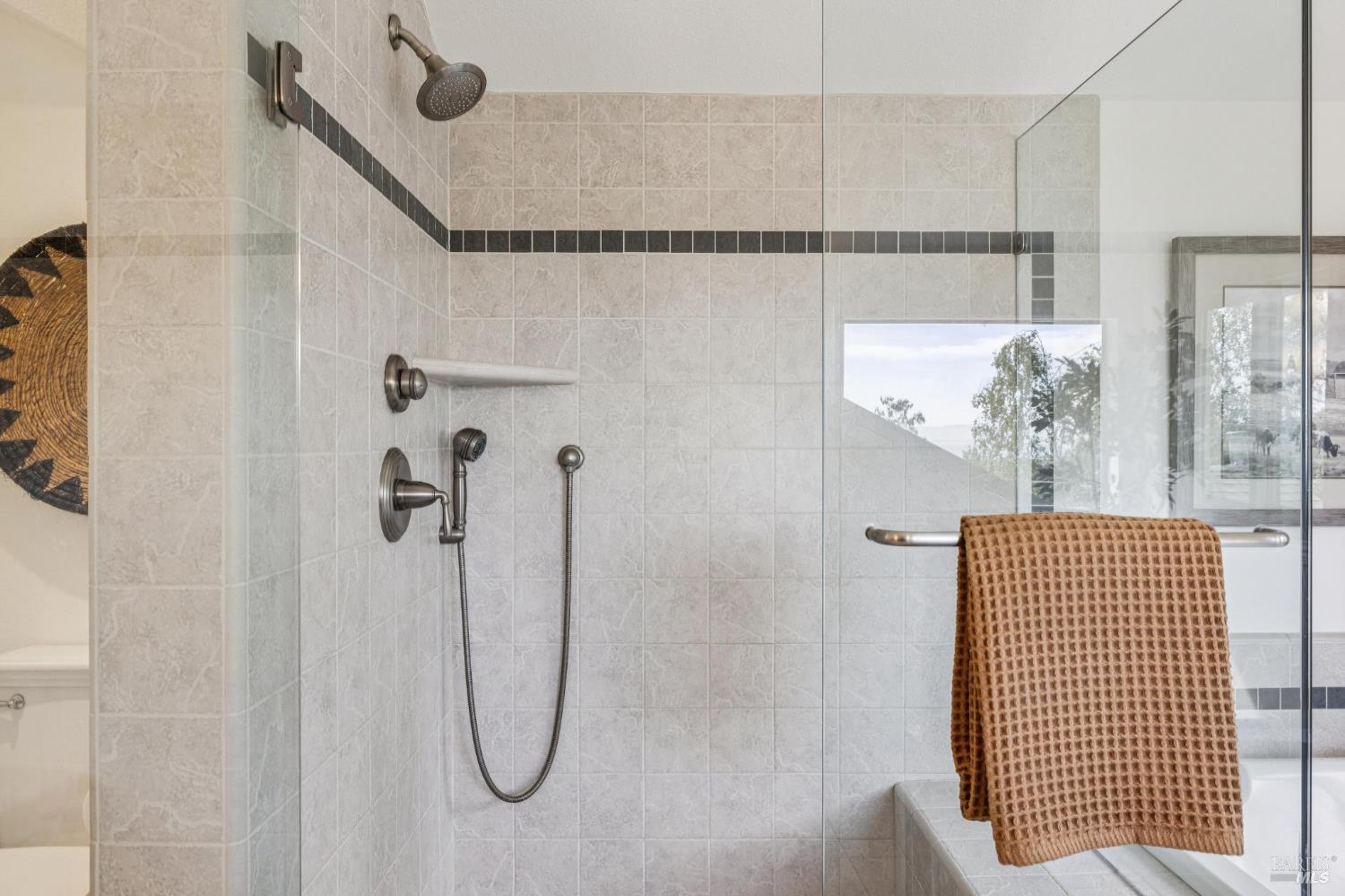 Detail Gallery Image 62 of 93 For 47 Main Dr, San Rafael,  CA 94901 - 4 Beds | 5 Baths