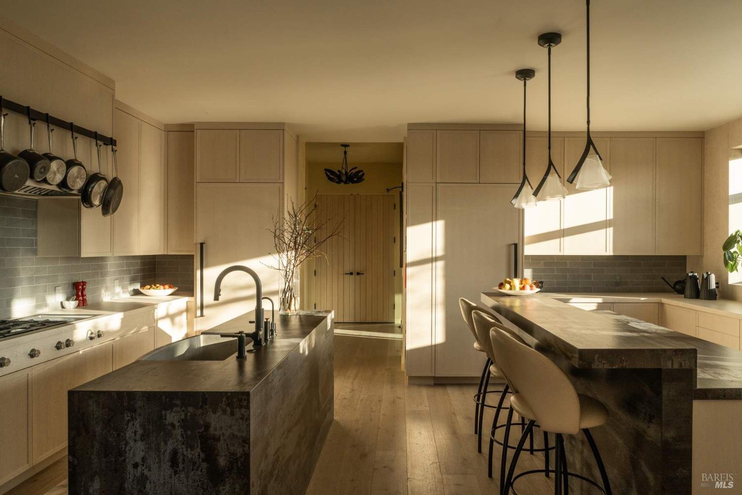 Detail Gallery Image 10 of 45 For Address Is Not Disclosed, Santa Rosa,  CA 95404 - 5 Beds | 7/1 Baths