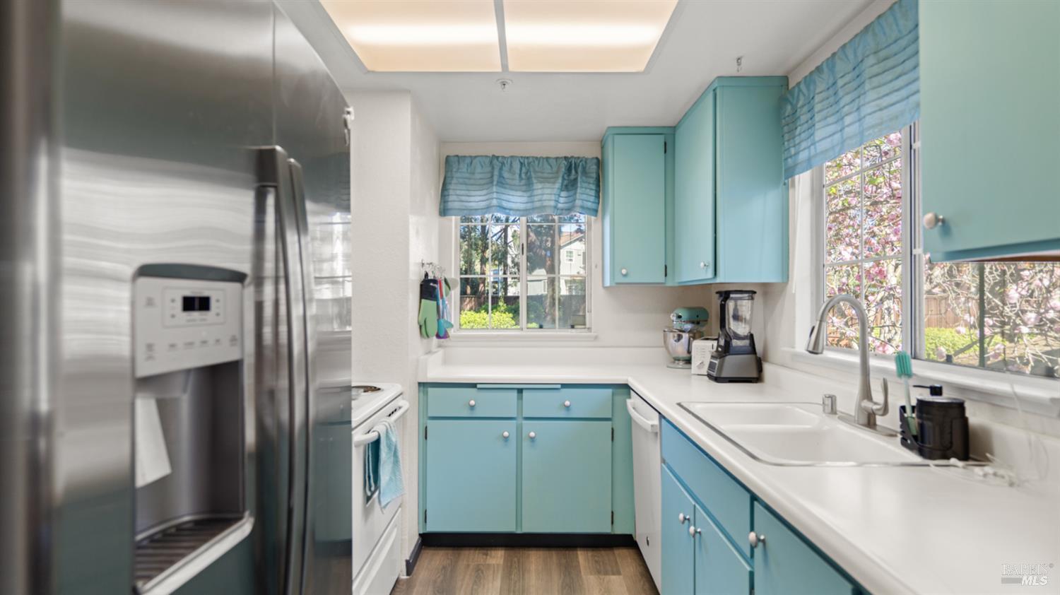 Detail Gallery Image 9 of 22 For 312 Blanchard Ln, Benicia,  CA 94510 - 2 Beds | 2 Baths