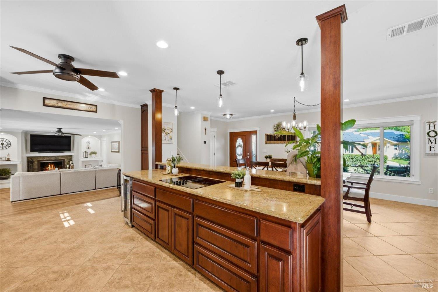 Detail Gallery Image 27 of 99 For 104 Westwood St, Vacaville,  CA 95688 - 5 Beds | 2/1 Baths