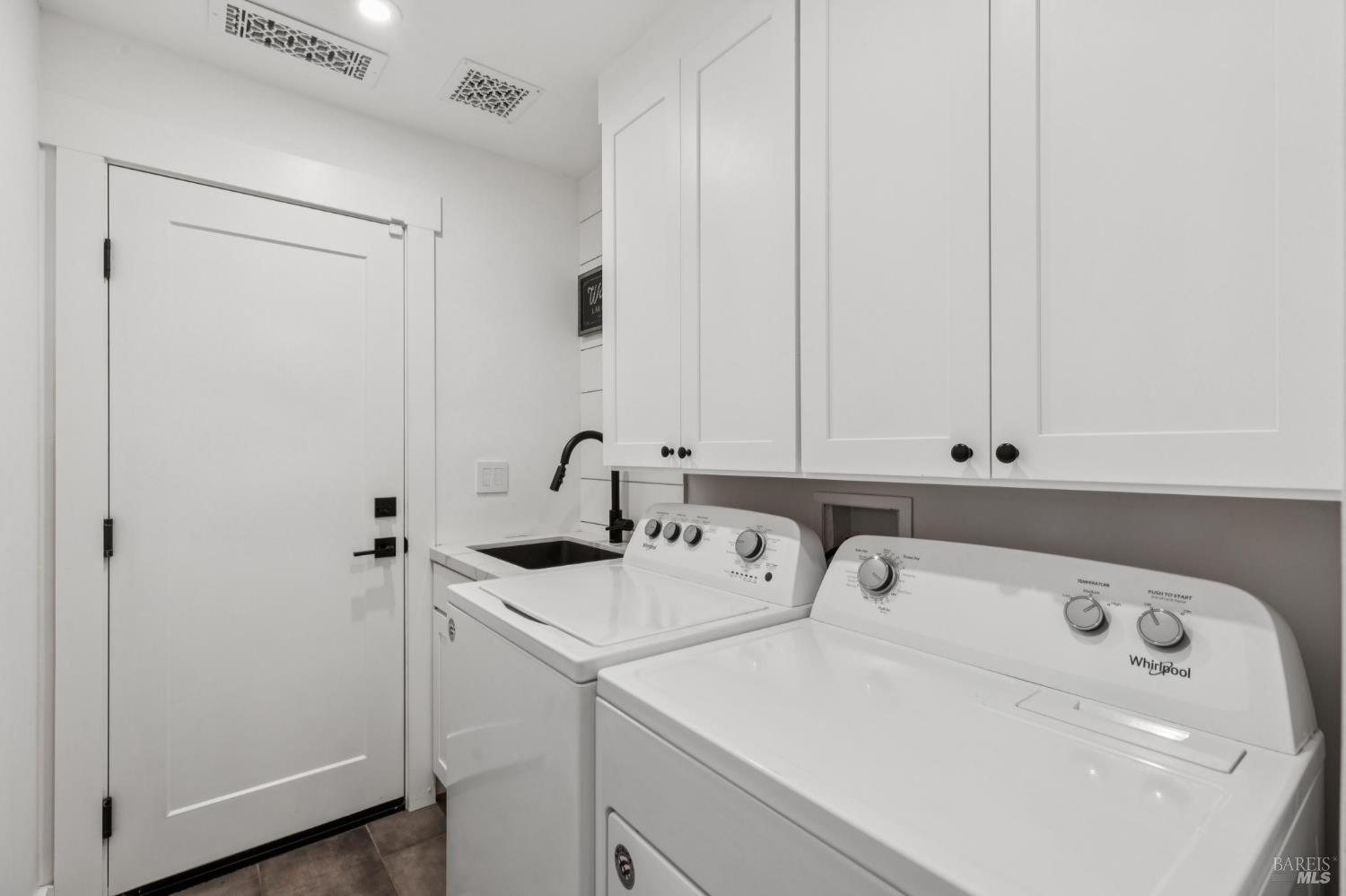 Detail Gallery Image 38 of 82 For 1810 Quail Ct, Saint Helena,  CA 94574 - 4 Beds | 3 Baths