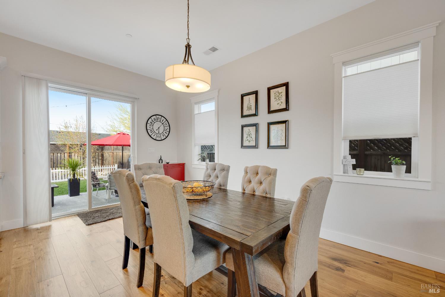 Detail Gallery Image 14 of 44 For 1935 San Marcos Dr, Santa Rosa,  CA 95403 - 3 Beds | 2 Baths