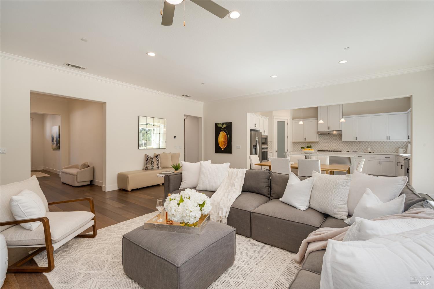 Detail Gallery Image 13 of 40 For 215 Pheasant Ct, Napa,  CA 94558 - 4 Beds | 2/1 Baths