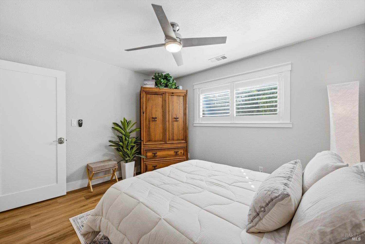 Detail Gallery Image 53 of 99 For 104 Westwood St, Vacaville,  CA 95688 - 5 Beds | 2/1 Baths