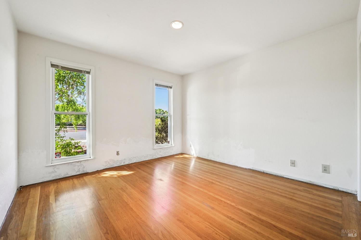 Detail Gallery Image 36 of 65 For 319 Golden Hind Psge, Corte Madera,  CA 94925 - 3 Beds | 2 Baths