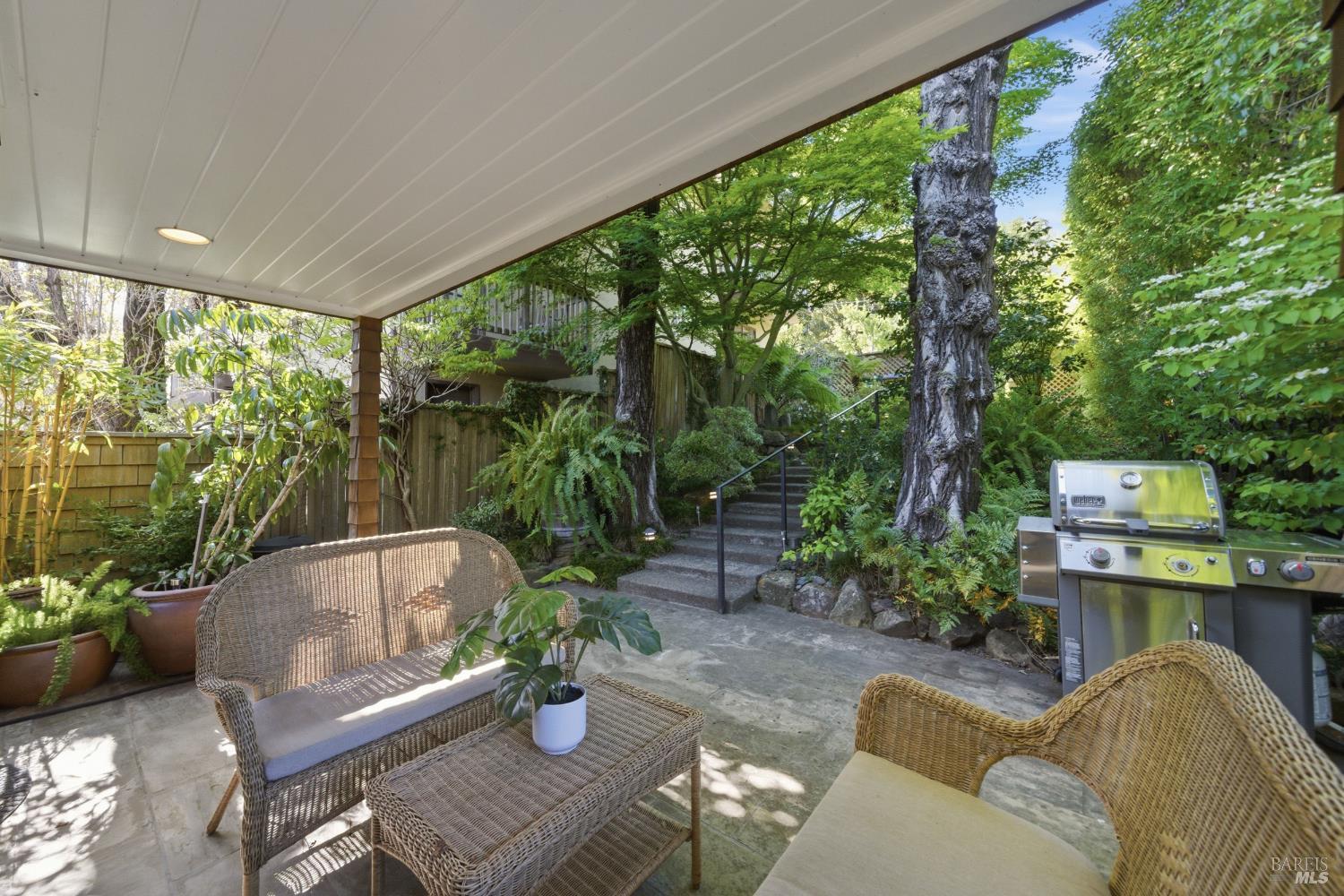 Detail Gallery Image 9 of 50 For 29 Bayview Ave #3,  Mill Valley,  CA 94941 - 2 Beds | 2 Baths