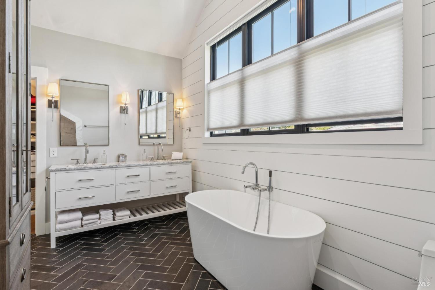 Detail Gallery Image 53 of 82 For 1810 Quail Ct, Saint Helena,  CA 94574 - 4 Beds | 3 Baths