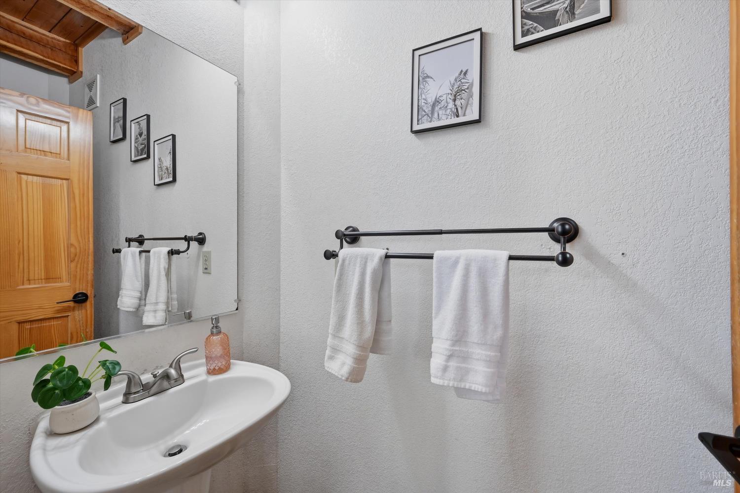 Detail Gallery Image 35 of 47 For 7001 Glebe Dr, Kelseyville,  CA 95451 - 2 Beds | 2 Baths