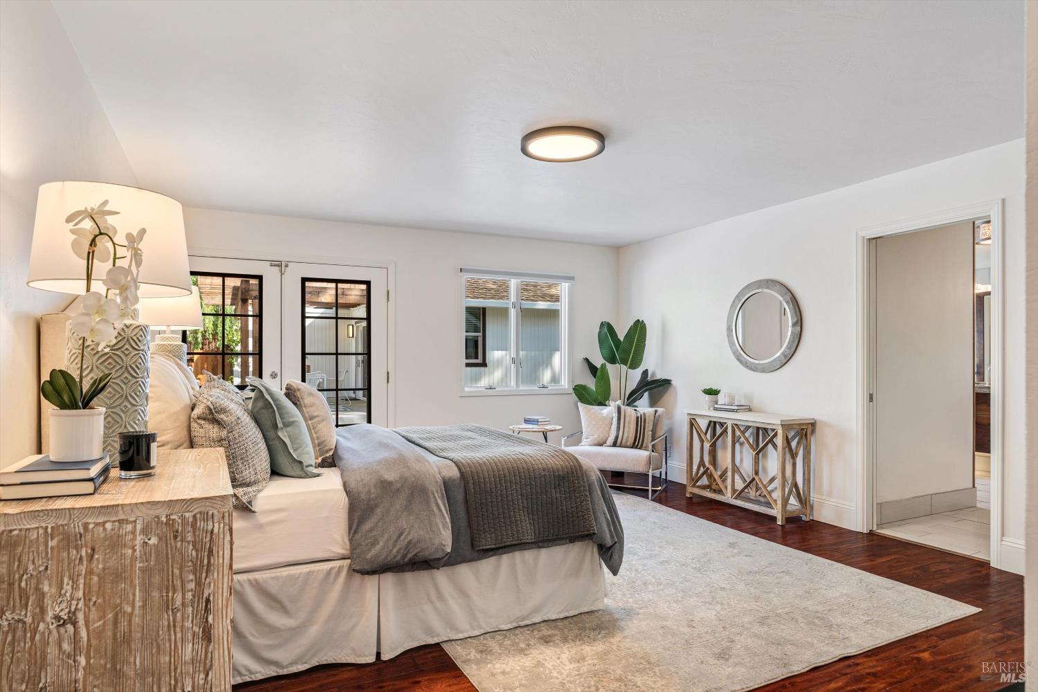 Detail Gallery Image 18 of 56 For 10014 Herb Rd, Windsor,  CA 95492 - 6 Beds | 3 Baths