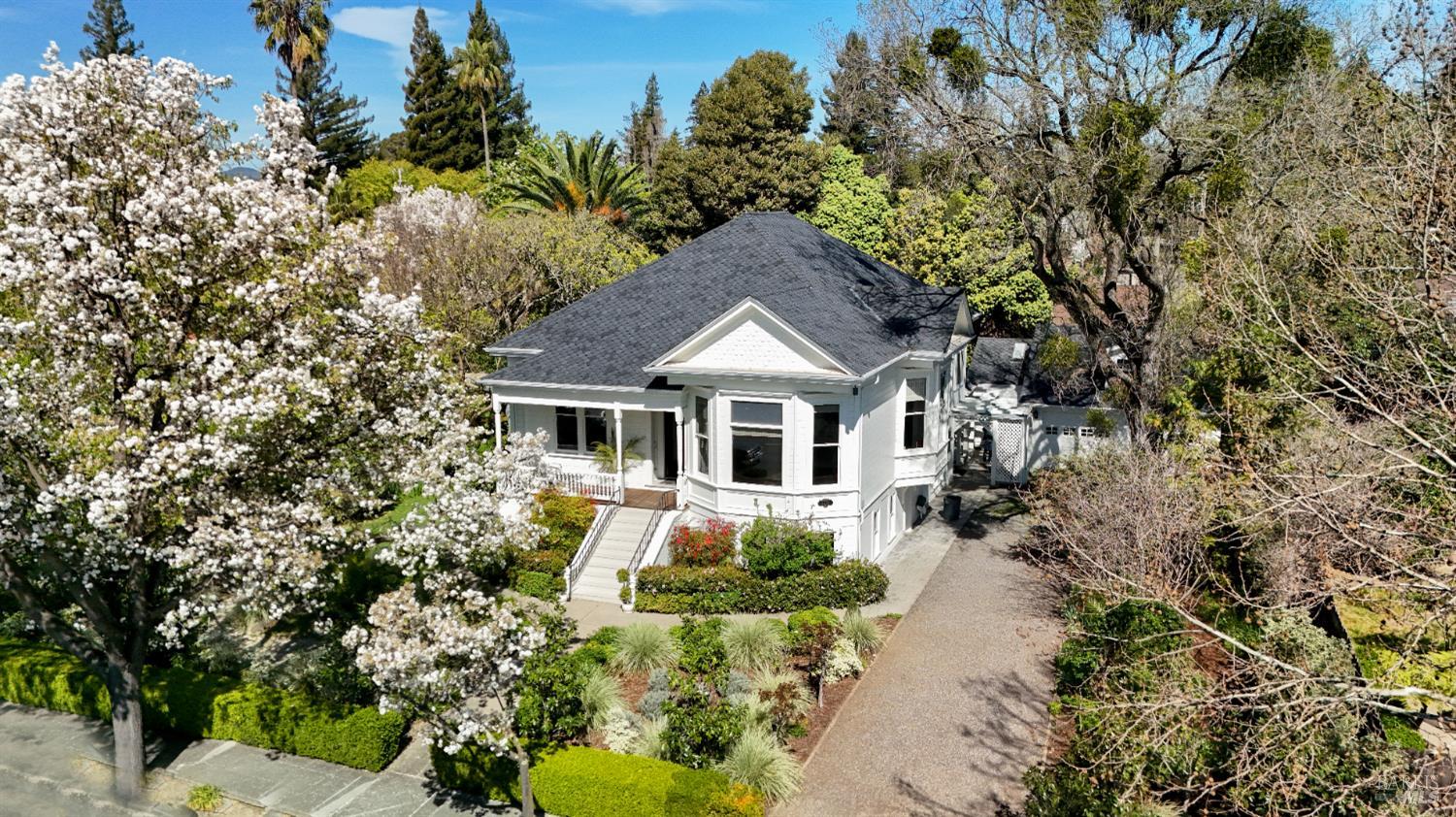 Detail Gallery Image 68 of 72 For 2230 1st St, Napa,  CA 94559 - 5 Beds | 2 Baths