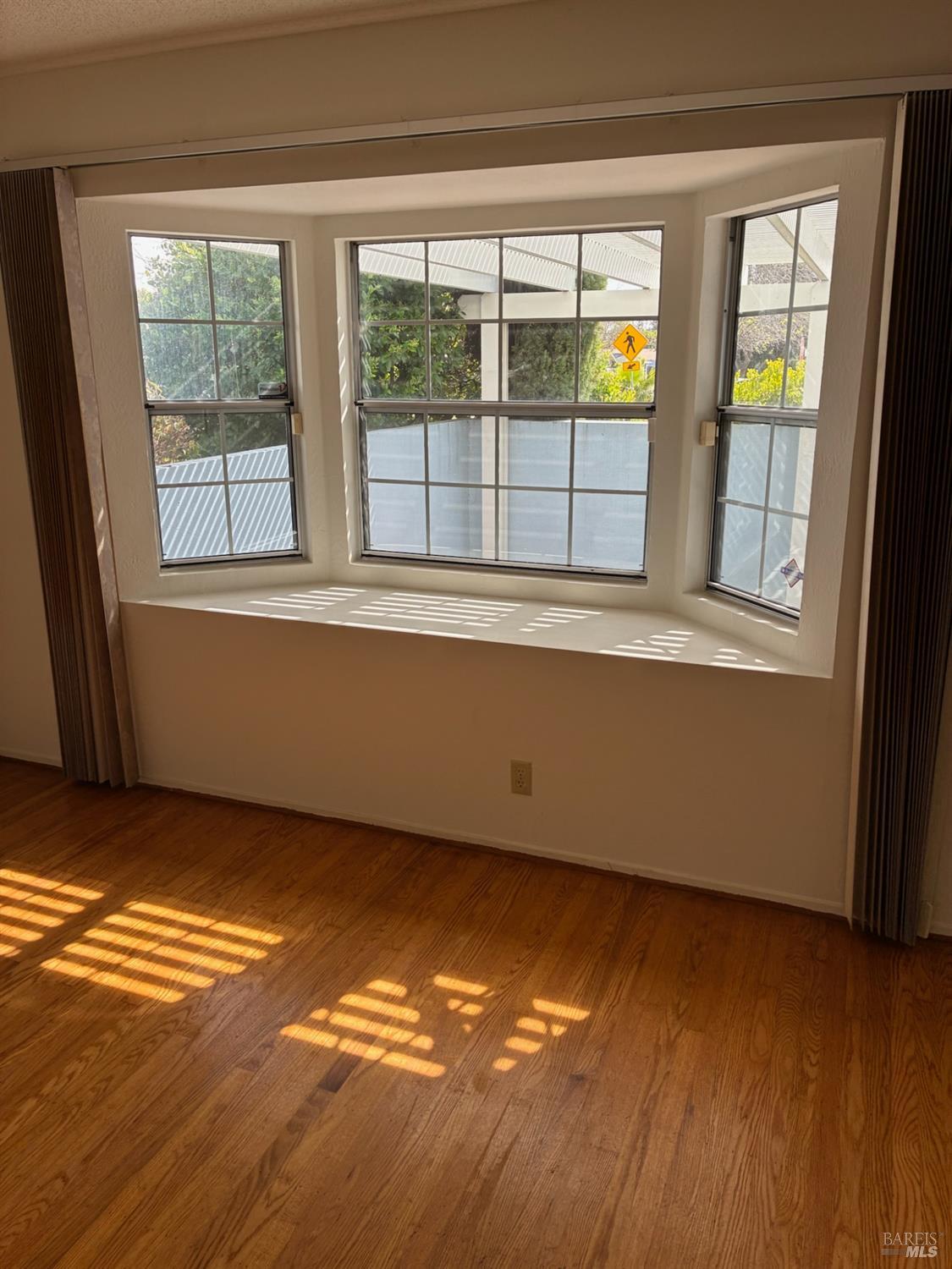 Detail Gallery Image 25 of 38 For 300 Begonia Blvd, Fairfield,  CA 94533 - 4 Beds | 2 Baths