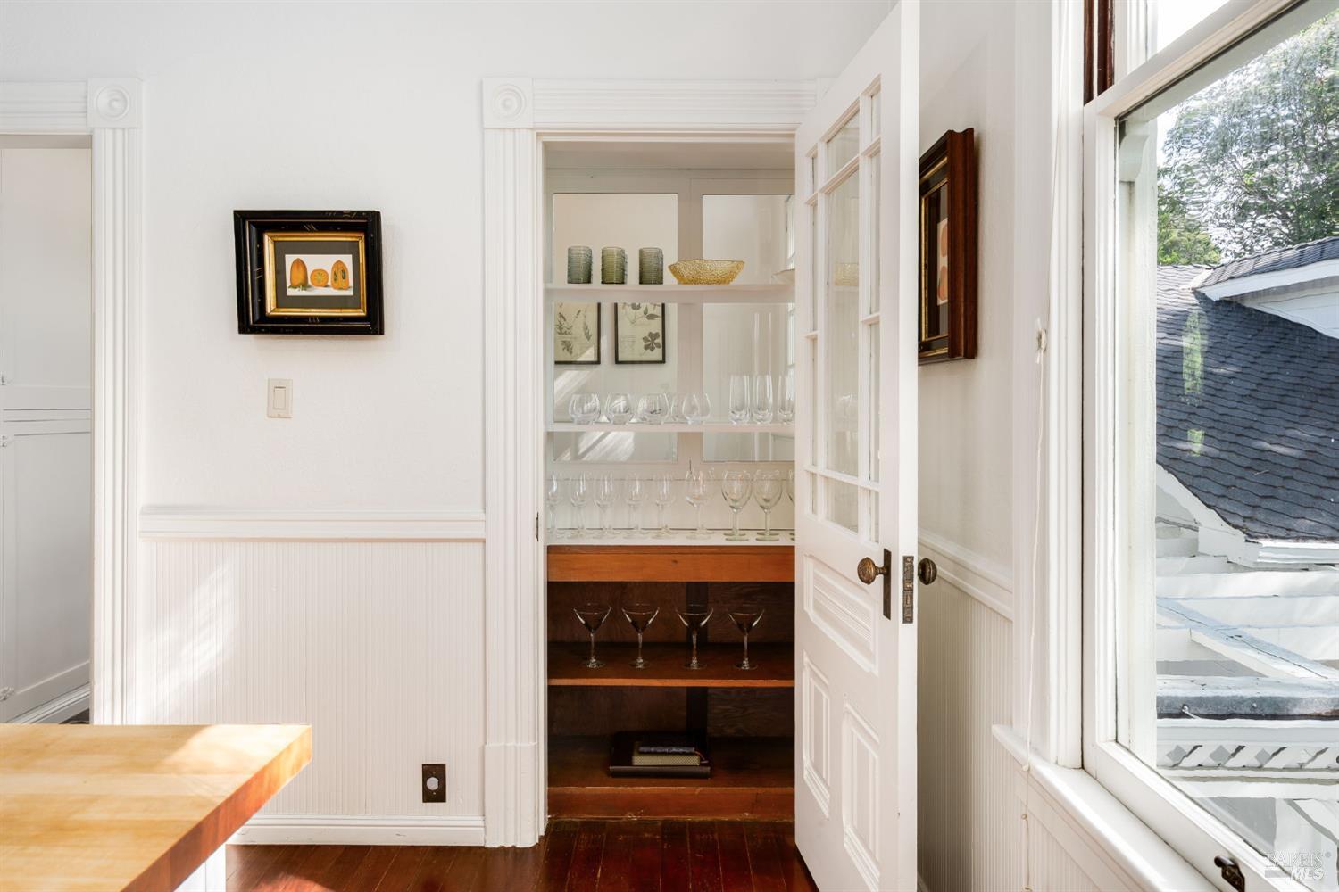 Detail Gallery Image 28 of 72 For 2230 1st St, Napa,  CA 94559 - 5 Beds | 2 Baths