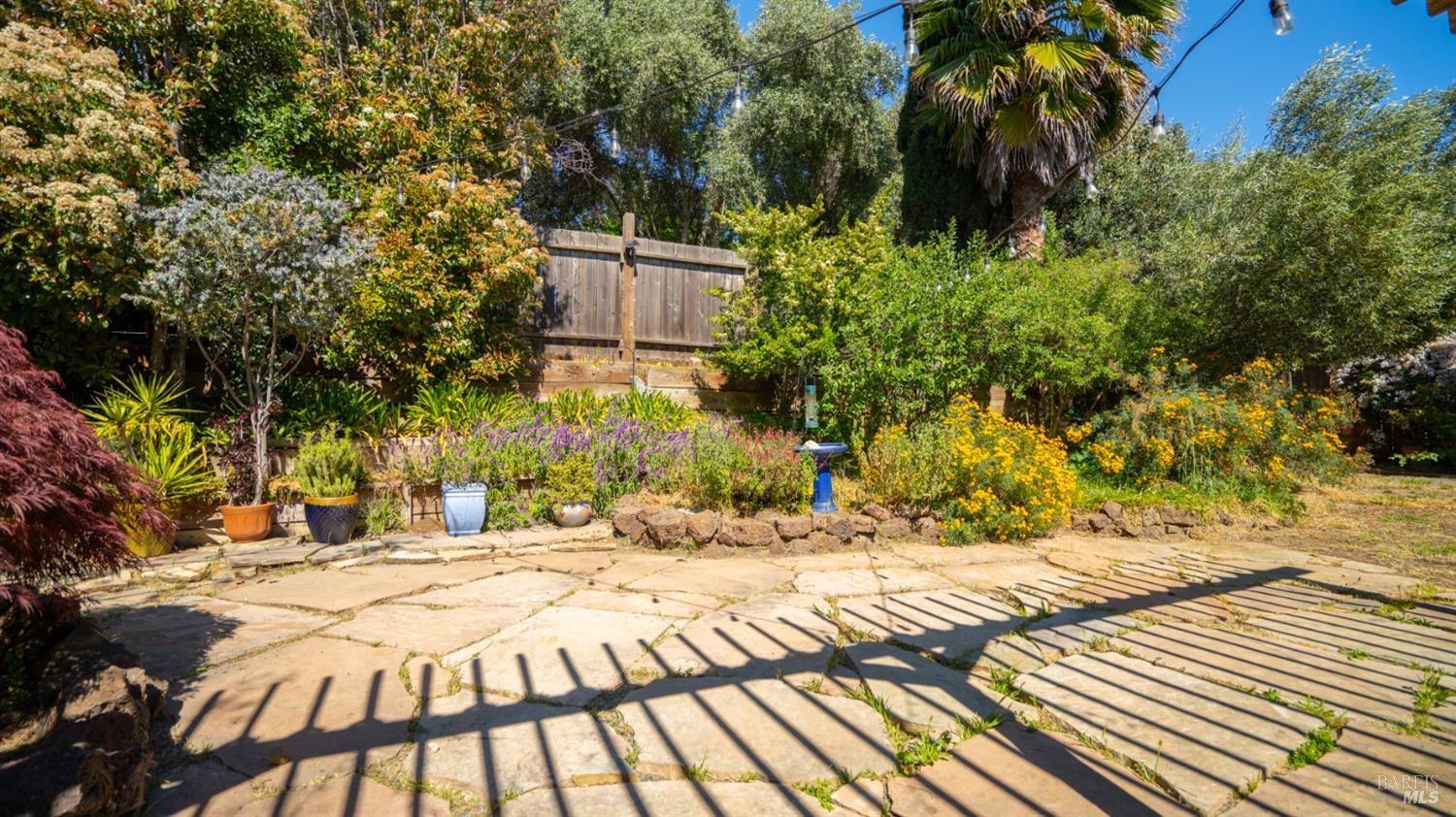 Detail Gallery Image 49 of 52 For 1229 Monte Vista Ct, Benicia,  CA 94510 - 3 Beds | 2 Baths