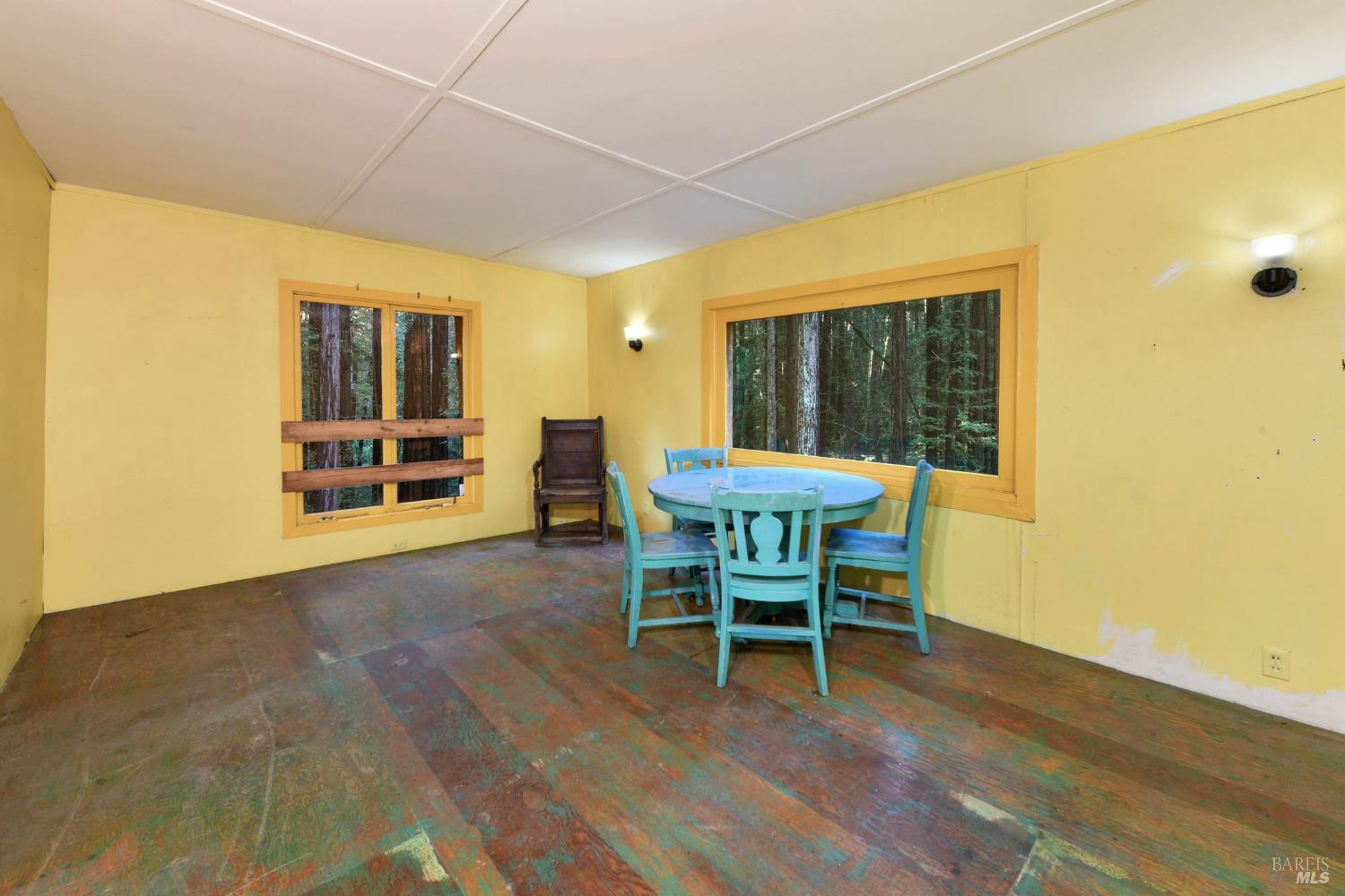 Detail Gallery Image 9 of 32 For 16125 Bittner Rd, Occidental,  CA 95465 - 4 Beds | 2 Baths