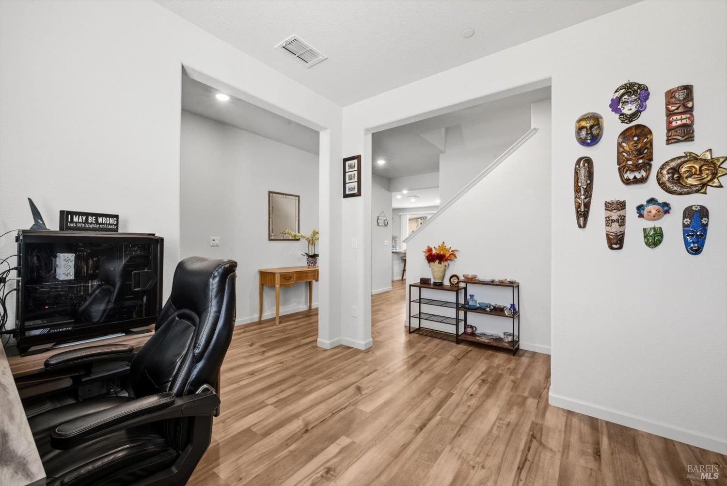 Detail Gallery Image 8 of 81 For 1685 Blossom Way, Dixon,  CA 95620 - 4 Beds | 3 Baths