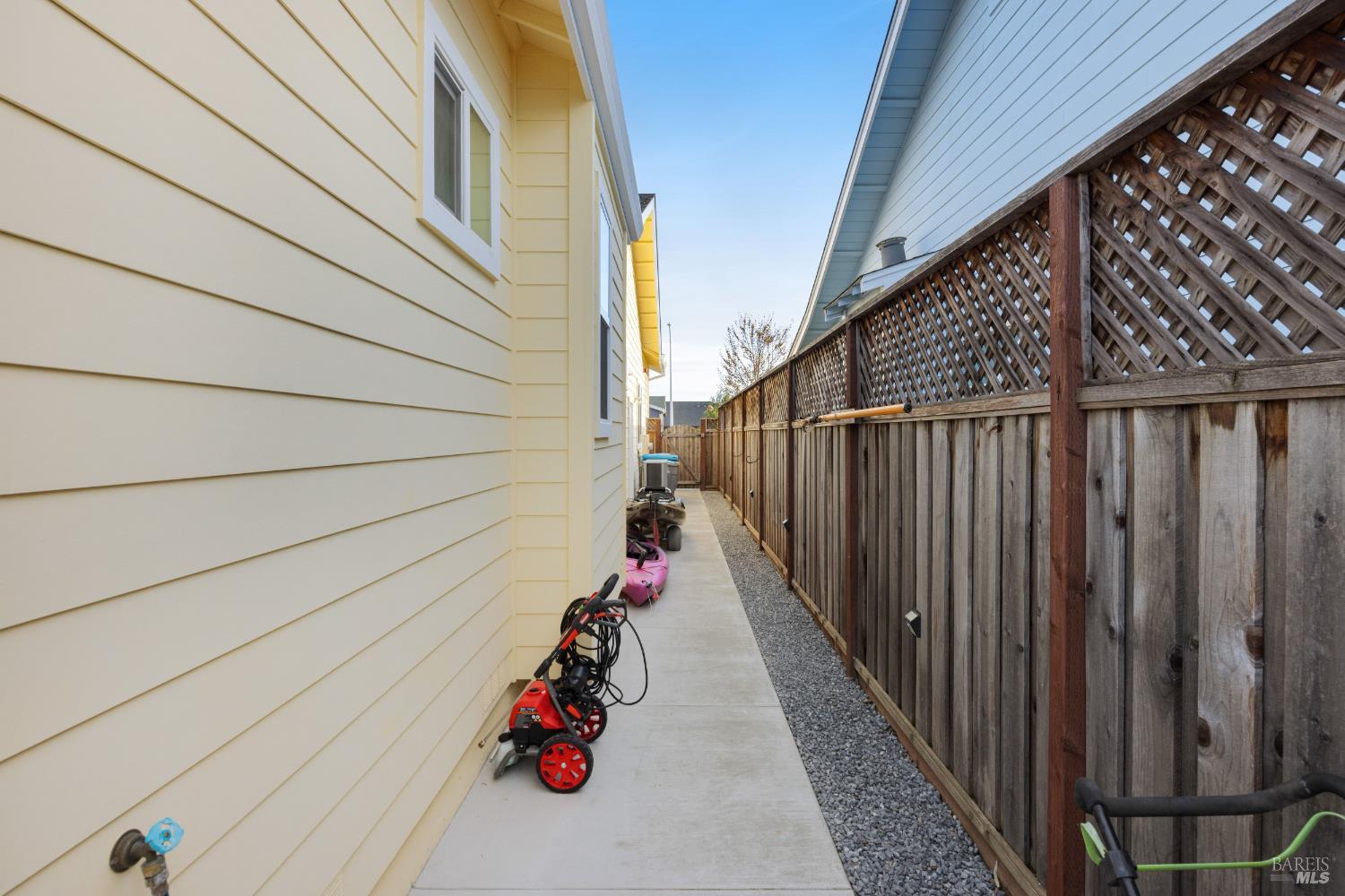 Detail Gallery Image 39 of 44 For 1935 San Marcos Dr, Santa Rosa,  CA 95403 - 3 Beds | 2 Baths