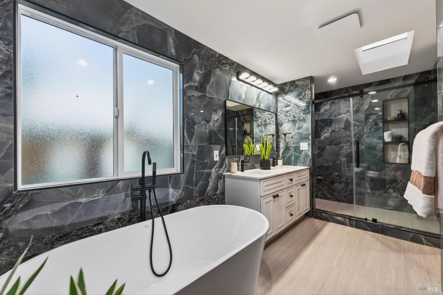 Detail Gallery Image 41 of 79 For 2447 Rigdon St, Napa,  CA 94558 - 5 Beds | 4 Baths