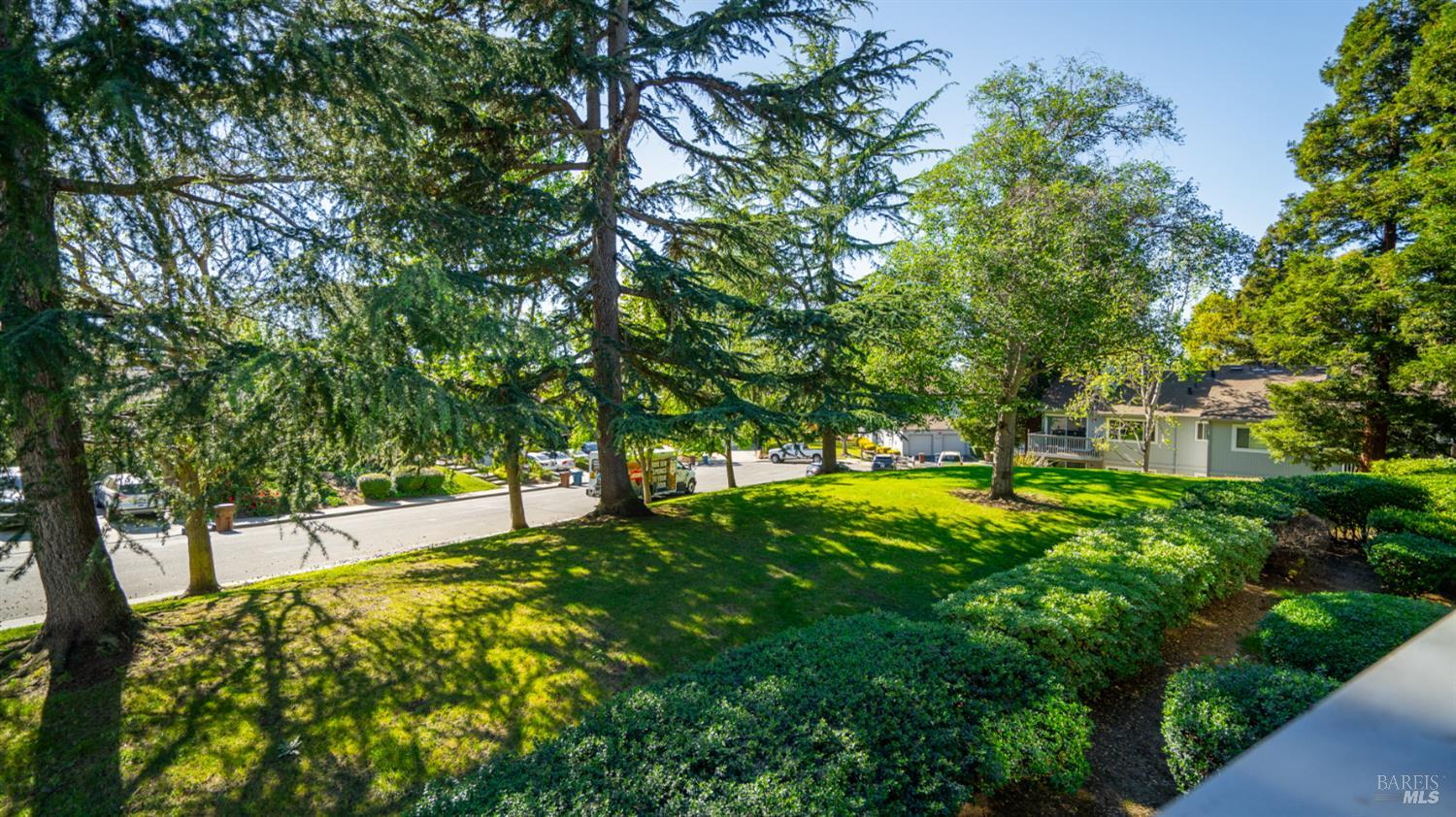 Detail Gallery Image 14 of 22 For 312 Blanchard Ln, Benicia,  CA 94510 - 2 Beds | 2 Baths