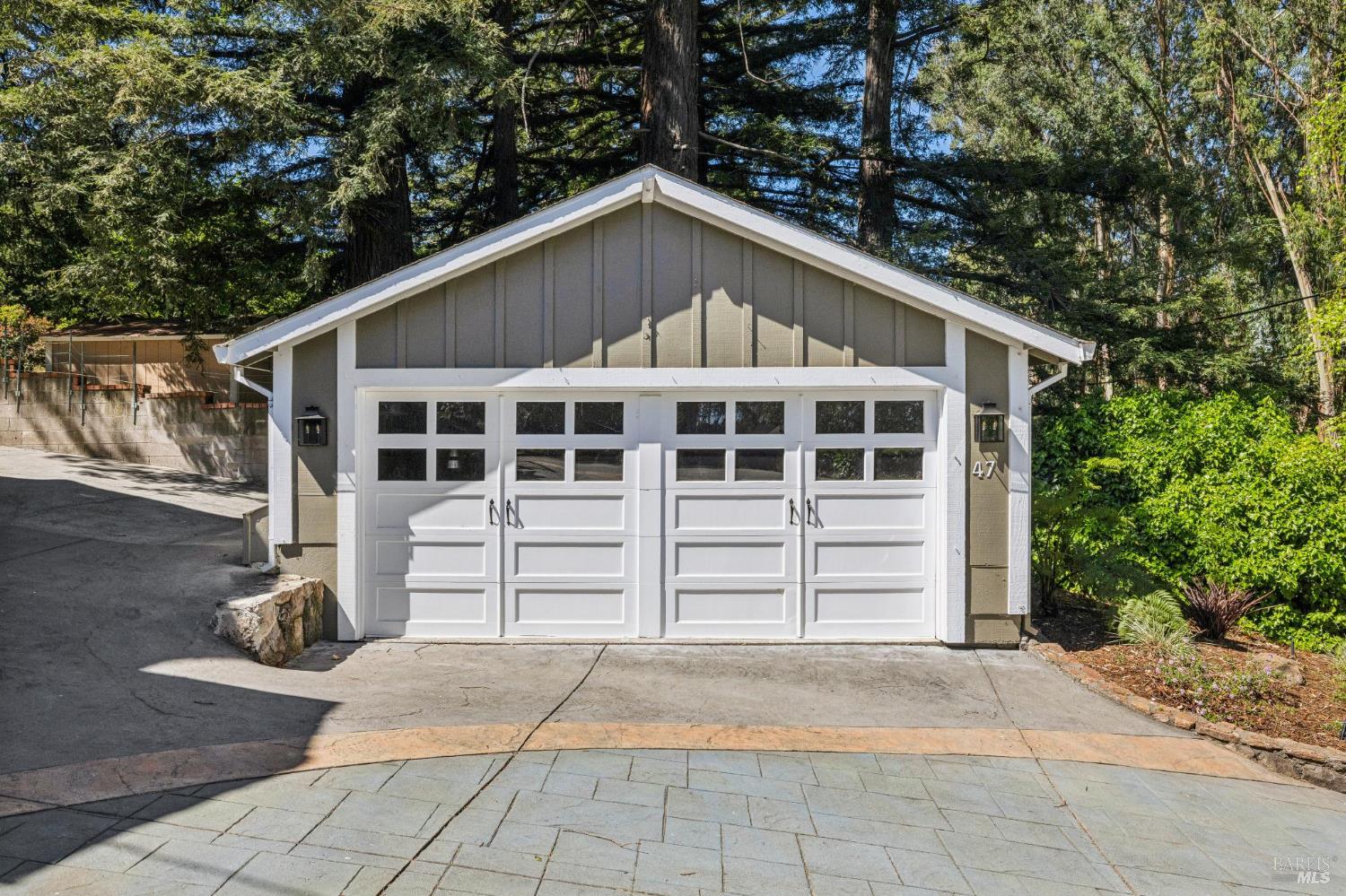 Detail Gallery Image 81 of 93 For 47 Main Dr, San Rafael,  CA 94901 - 4 Beds | 5 Baths